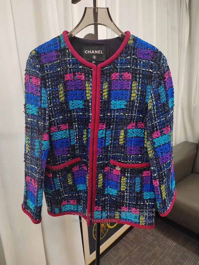 Chanel Chanel Soft tweed small fragrant coat Size XS / US 0-2 / IT 36-38 - 1 Thumbnail