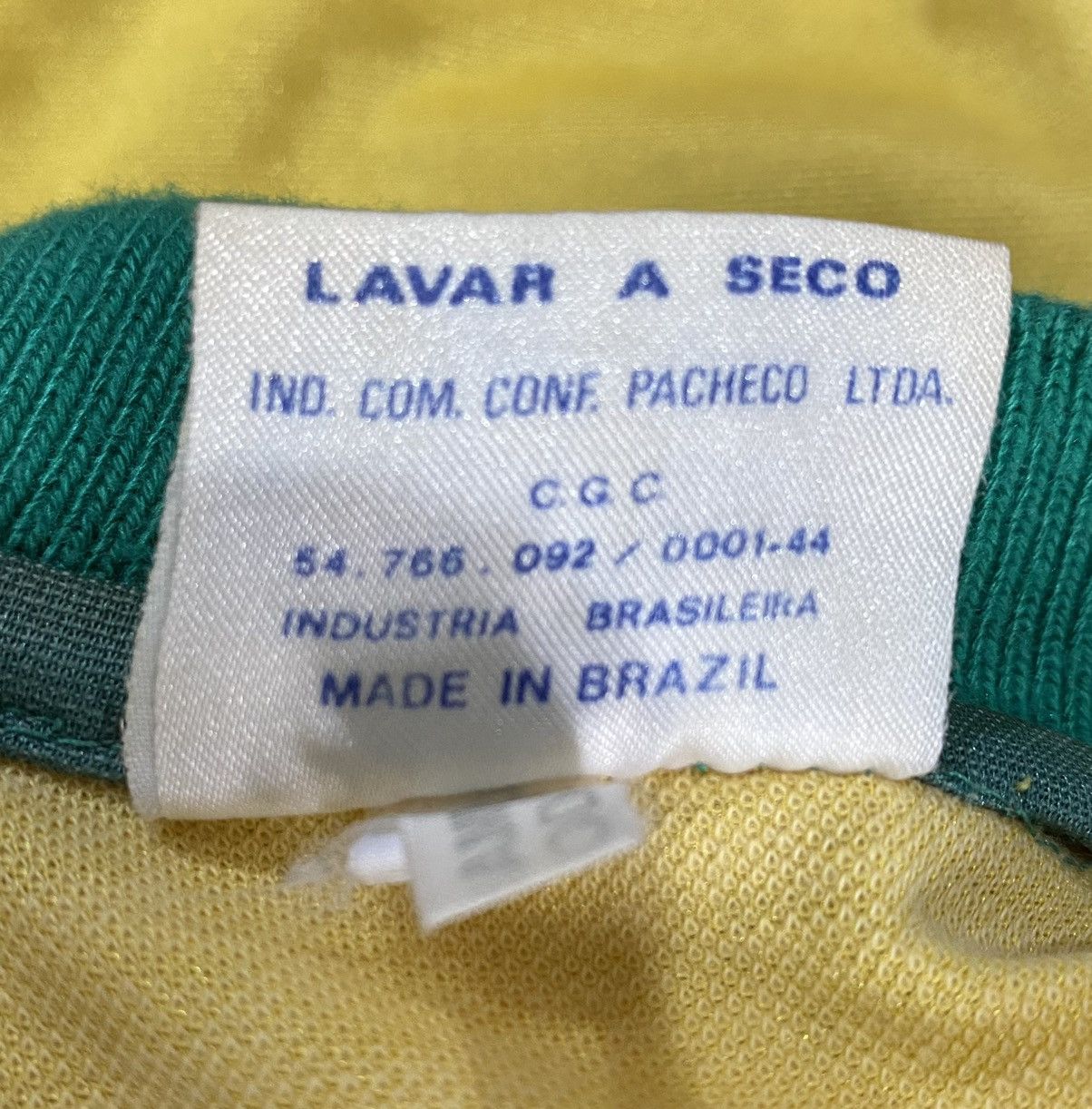 Vintage Vintage🔥BRASIL CBF Jersey Size US M / EU 48-50 / 2 - 16 Thumbnail