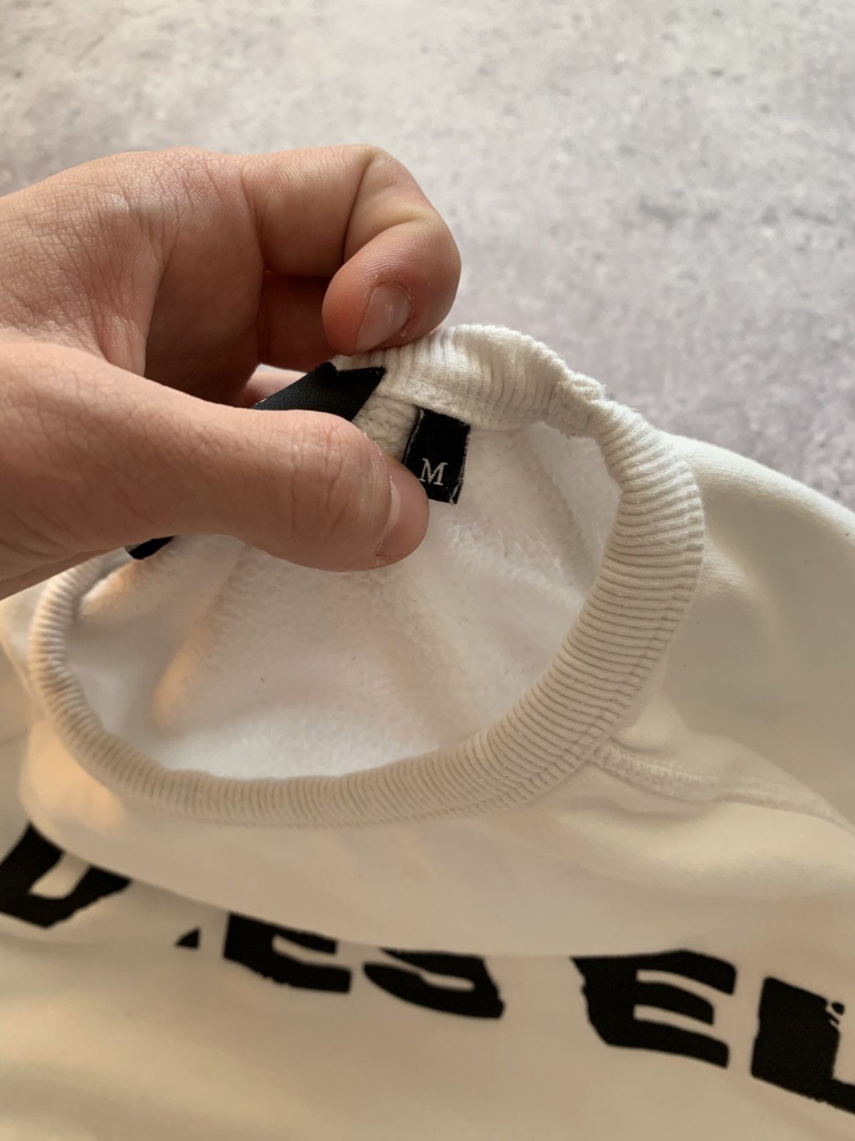 Diesel 🔥DIESEL DISTRESSED LOGO SWEATSHIRT Size US M / EU 48-50 / 2 - 7 Thumbnail