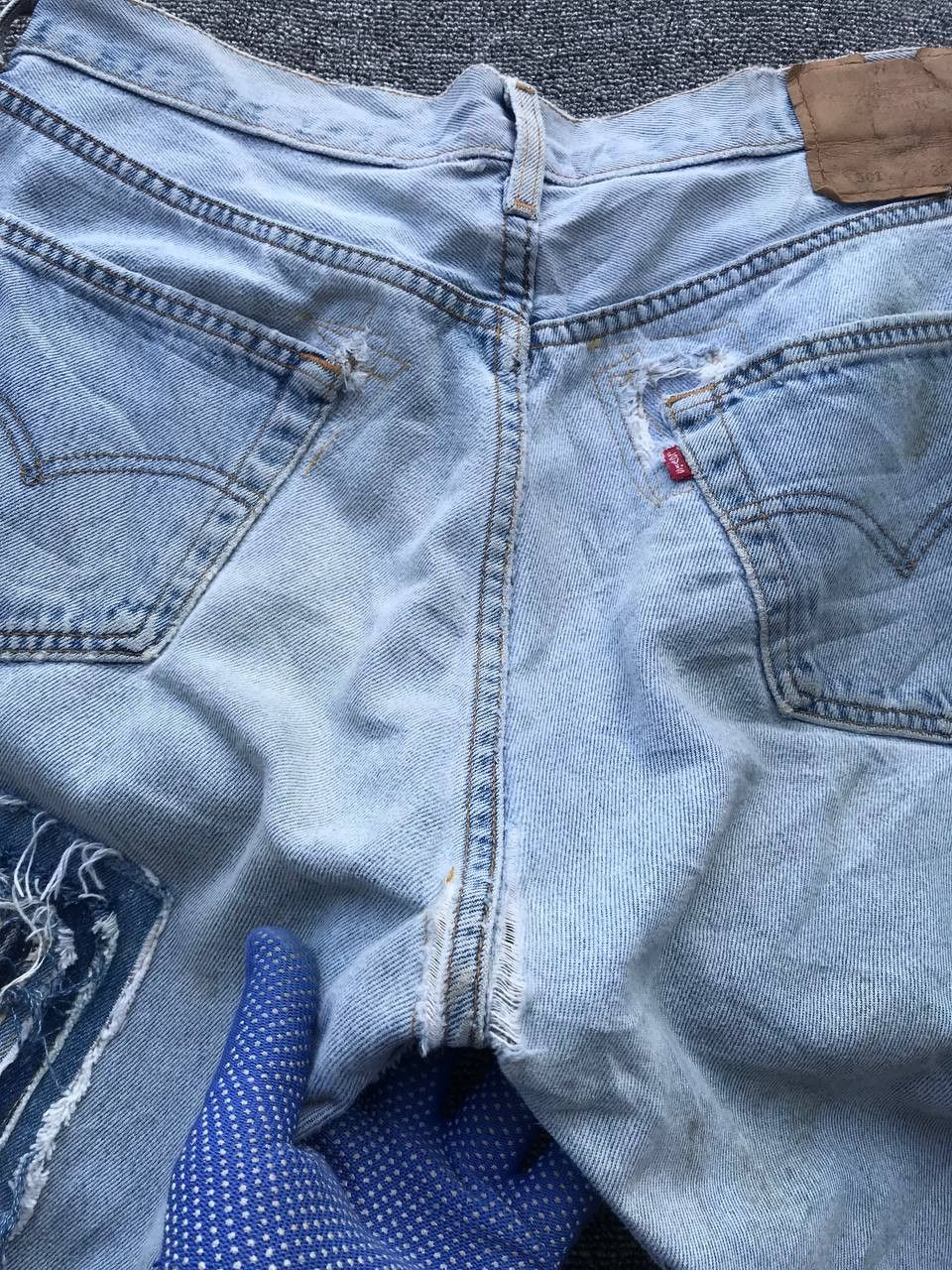 Levi's × Vintage Vintage 1993 Levis 501 distressed patchwork jean W34x29.5" Size US 33 - 17 Thumbnail