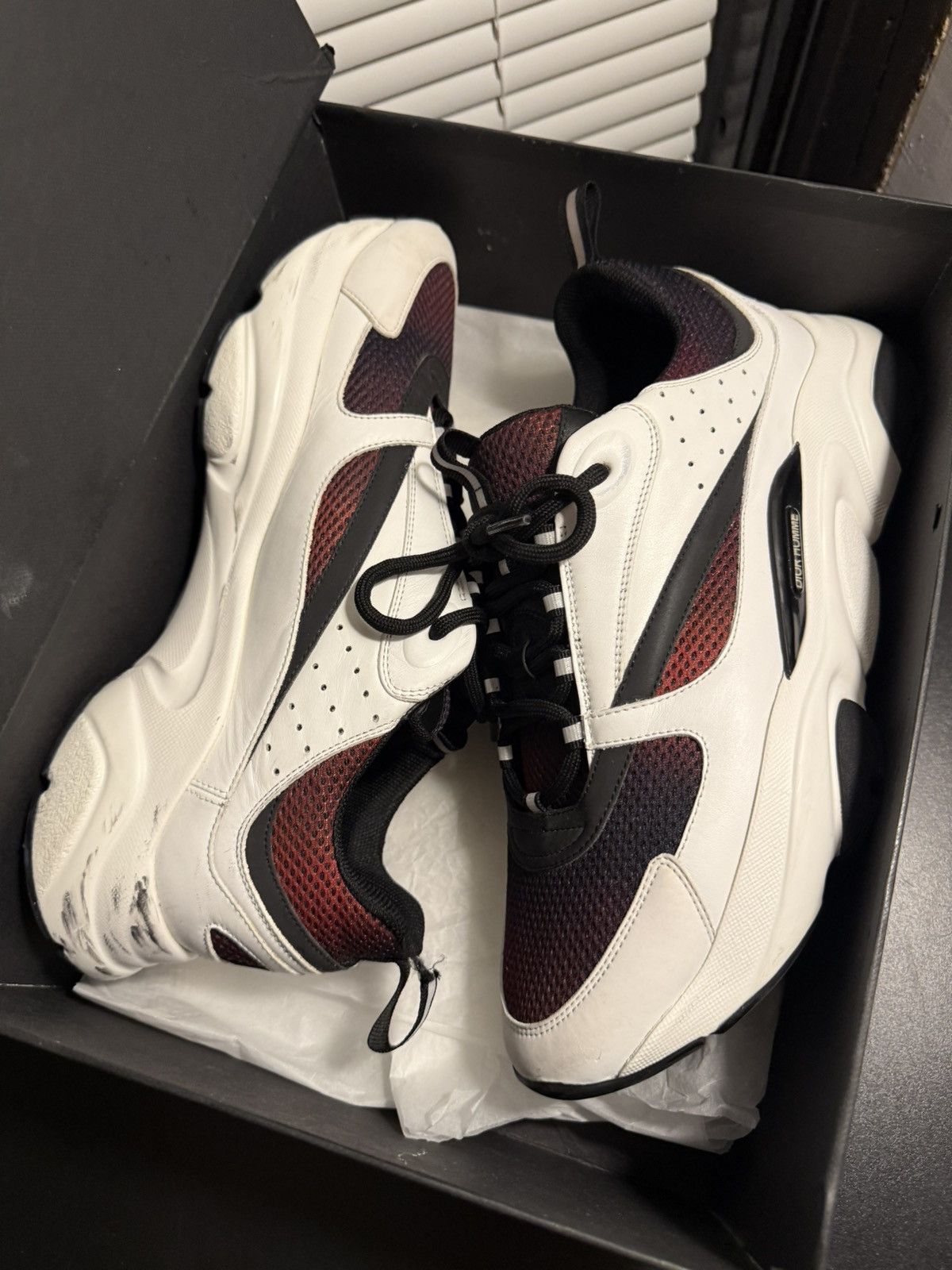 Dior Dior B22 White Red Black Size 44 EU / 11 US Size US 11 / EU 44 - 23 Thumbnail