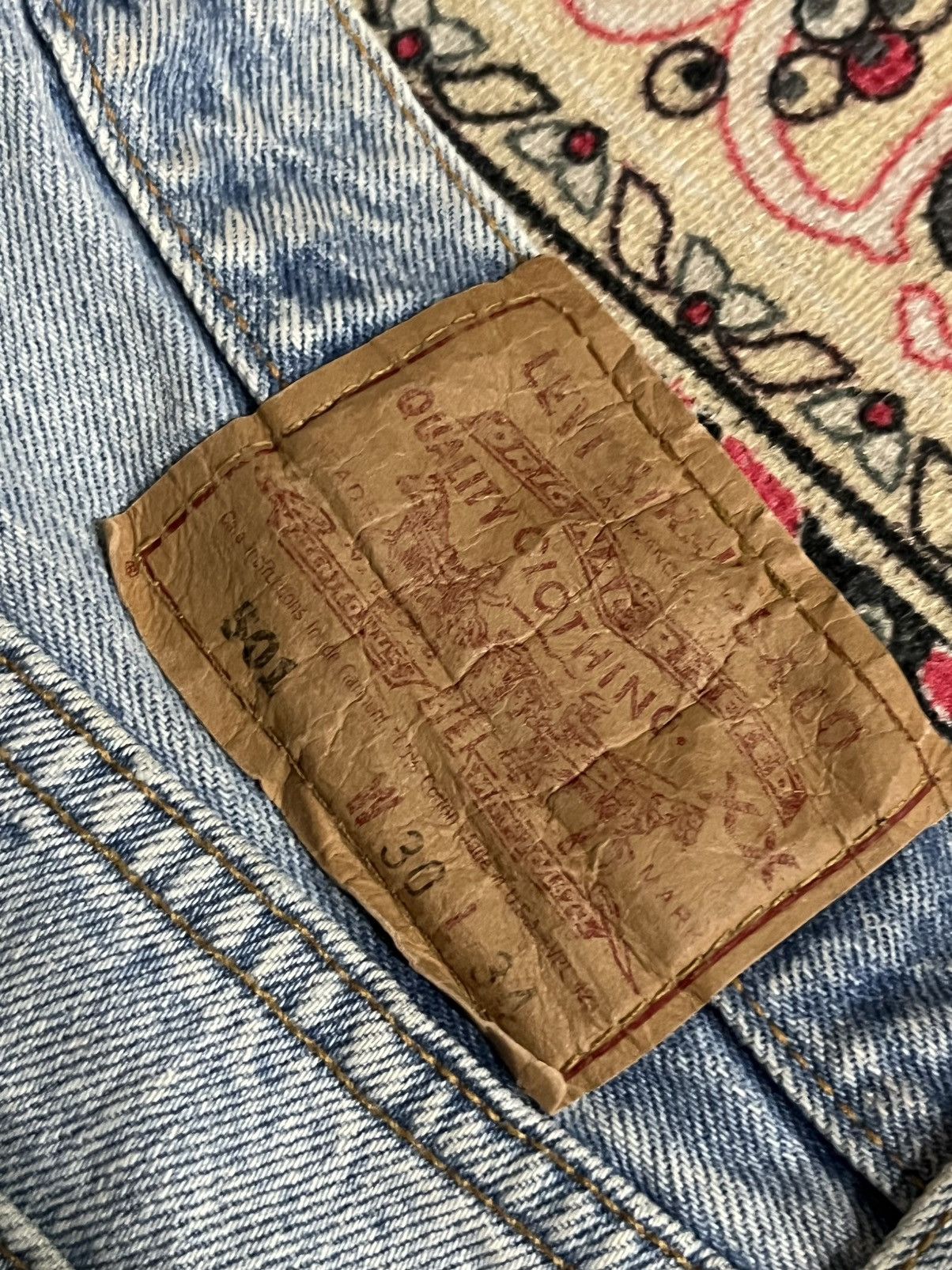 Levi's Vintage Y2K Levi’s 501 Light Blue Washed Distressed Jeans Size 30" / US 8 / IT 44 - 12 Thumbnail