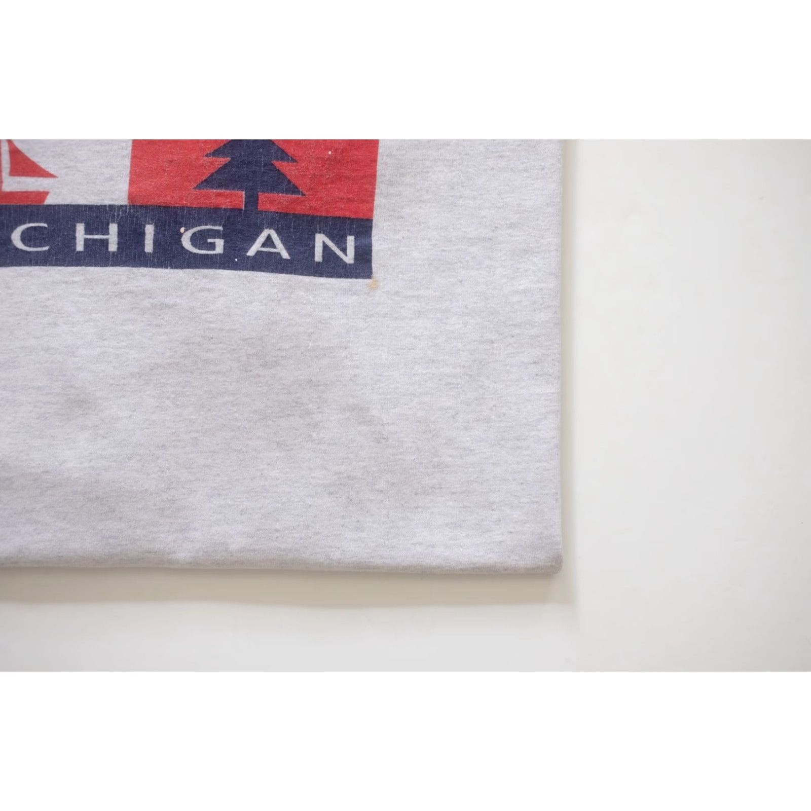 Gildan GILDAN IDLEWILD MICHIGAN VTG Y2K 90s OUTDOOR SAILING GRAY COTTON T SHIRT XL Mens Size US XL / EU 56 / 4 - 4 Thumbnail
