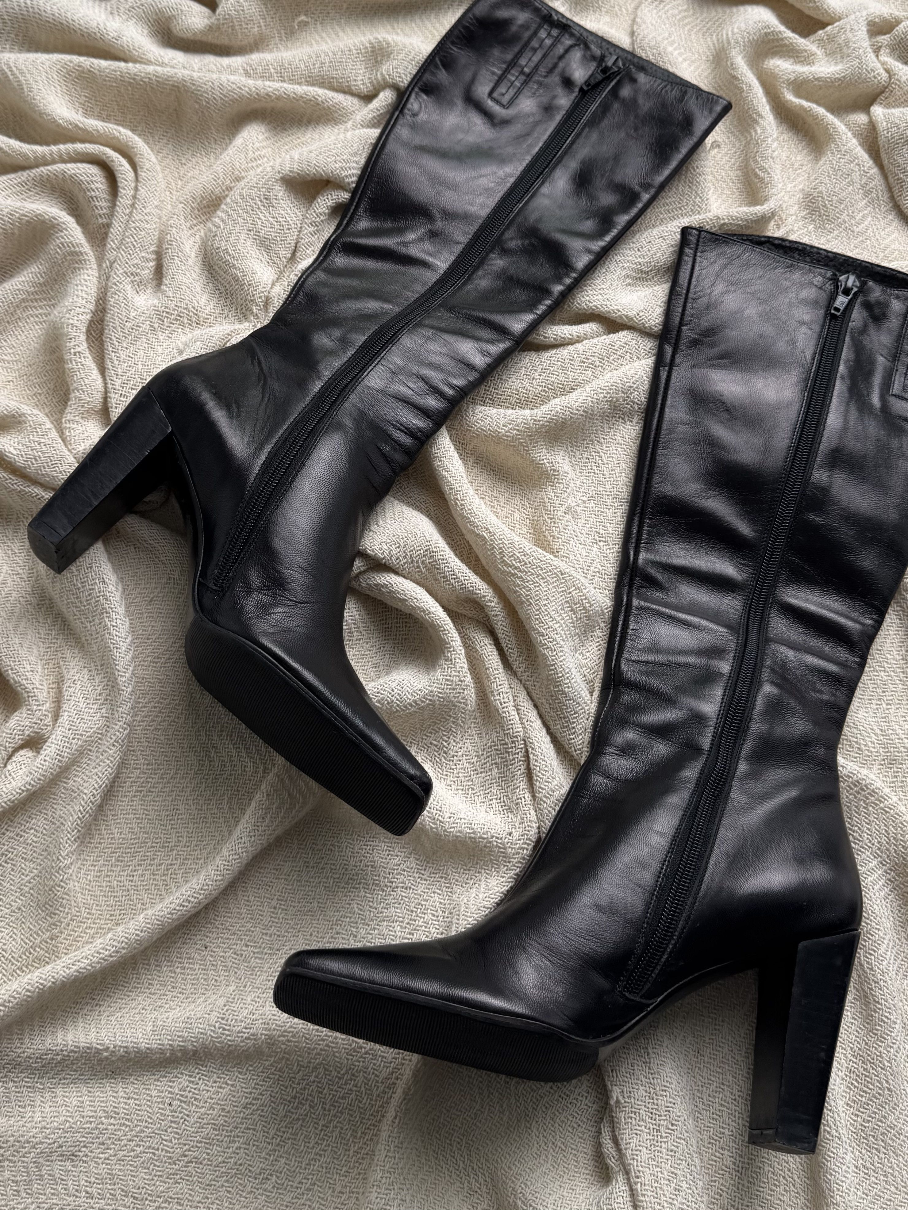 Vintage Vintage Leather Knee High Square Toe High Heel Zip Boots Size US 6 / IT 36 - 6 Thumbnail