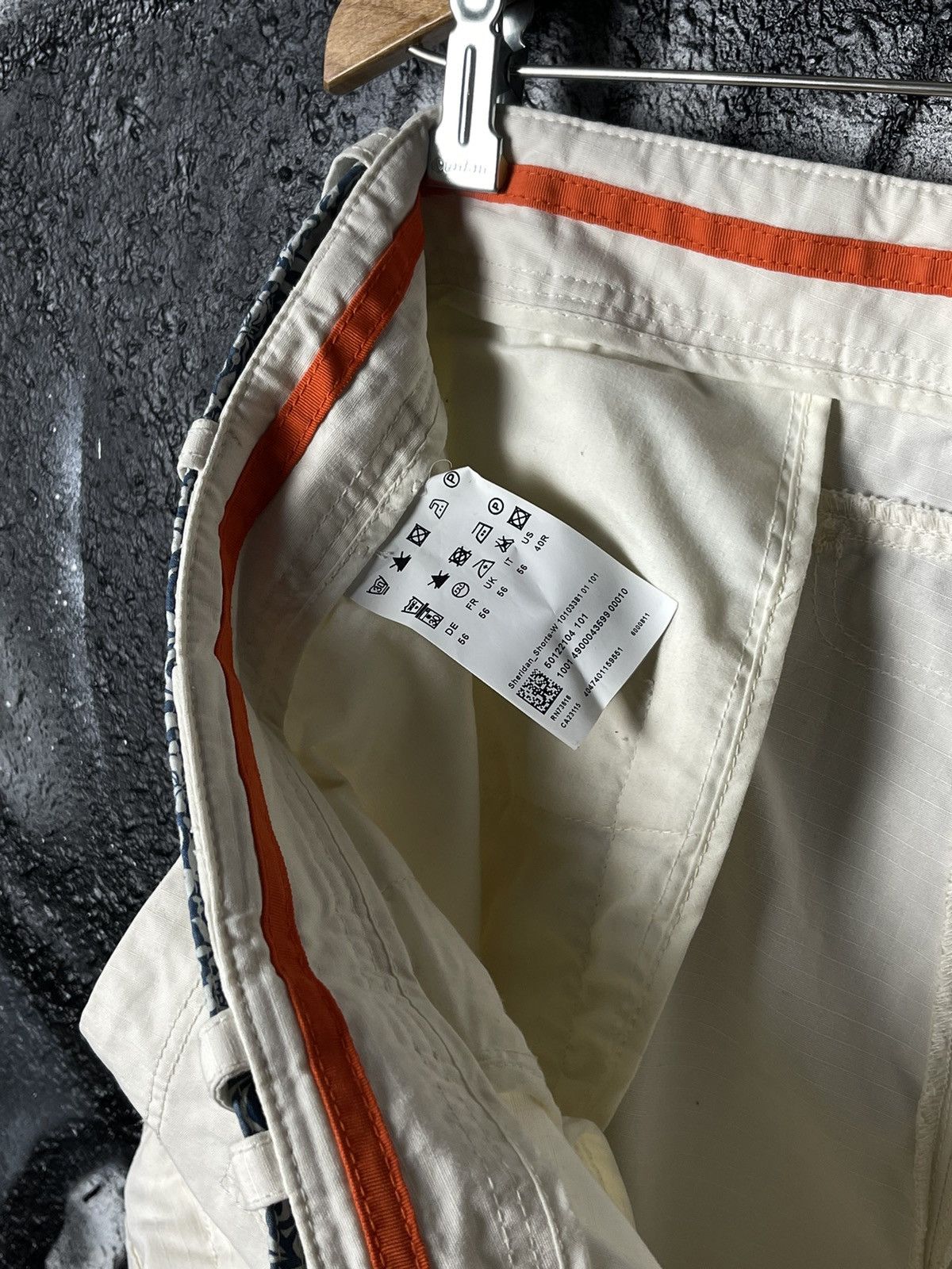 Hugo Boss Hugo Boss Comfort Fit Vintage White Cargo Shorts Size 56 Size US 38 / EU 54 - 8 Thumbnail