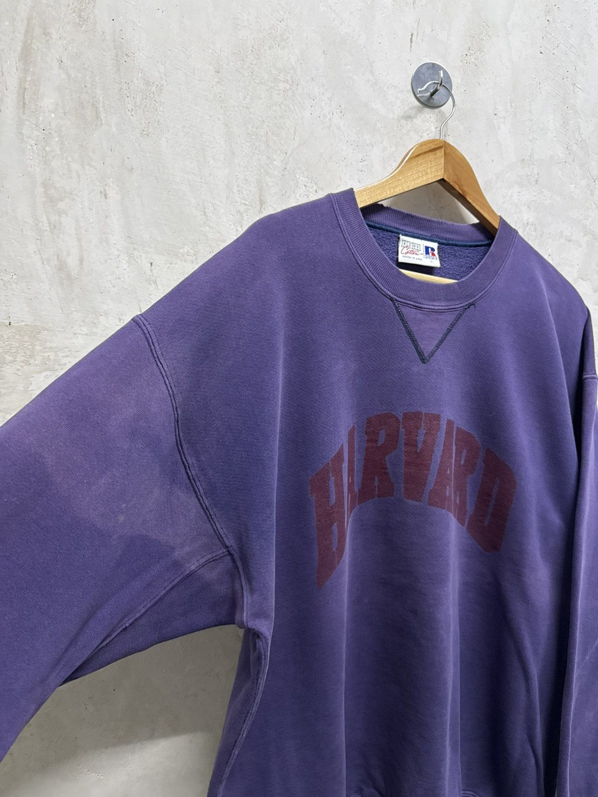 Russell Athletic Vintage 90s Distressed Russell ‘Harvard’ Crewneck Size US L / EU 52-54 / 3 - 5 Thumbnail