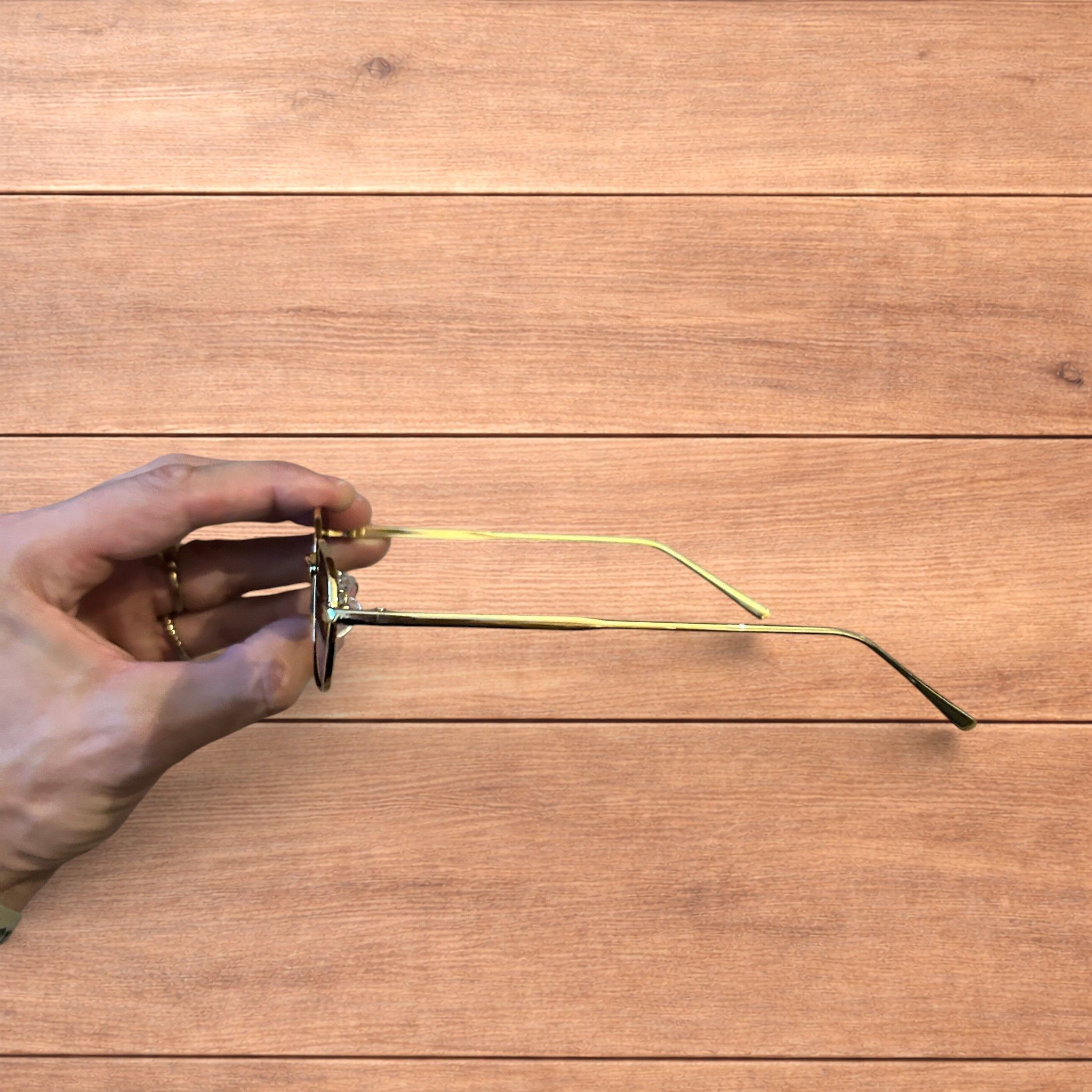 Japanese Brand Metal frame polarised sunglasses in gold with black lens. Size ONE SIZE - 4 Thumbnail