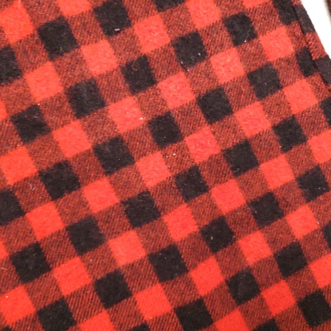 Vintage VINTAGE Woolrich Shirt Mens S Red Buffalo Plaid Wool Button Overshirt Jacket 80s Logger Size US S / EU 44-46 / 1 - 7 Thumbnail