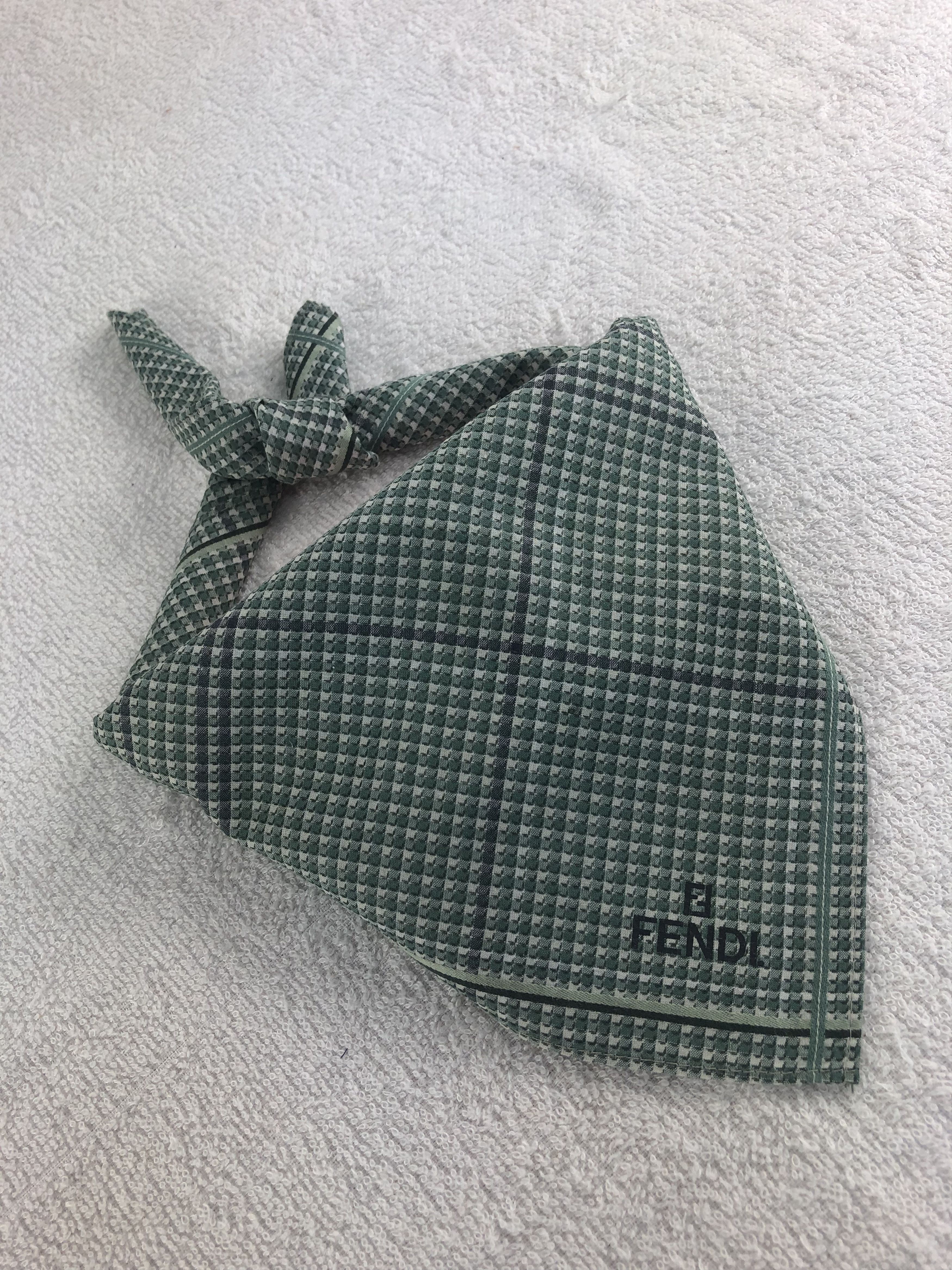 Vintage Fendi Handkerchief / Bandana / Neckerchief C075 Size ONE SIZE - 2 Thumbnail
