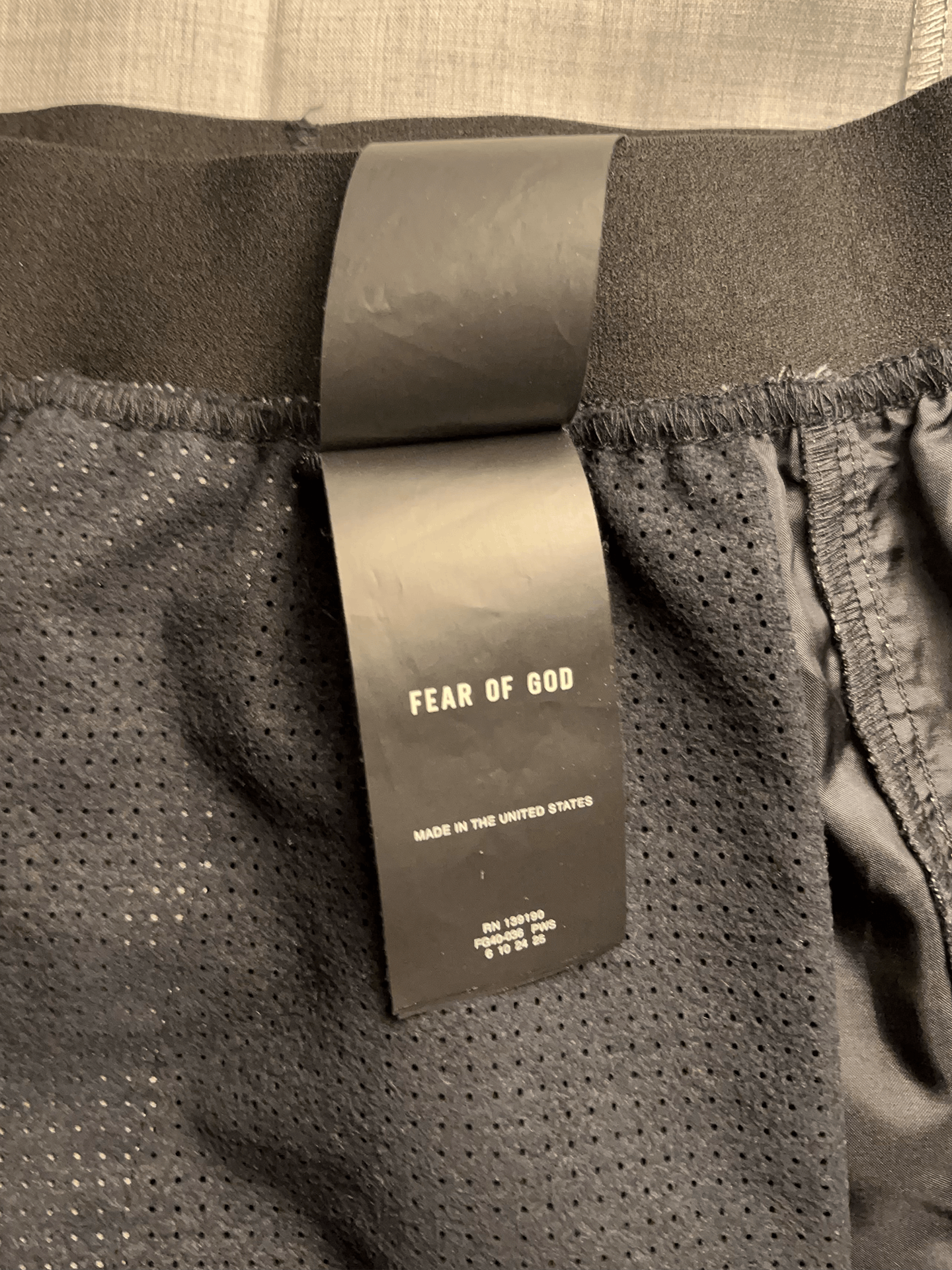 Fear of God Fear of God ESSENTIALS waist logo trackpants Size US 28 / EU 44 - 5 Thumbnail
