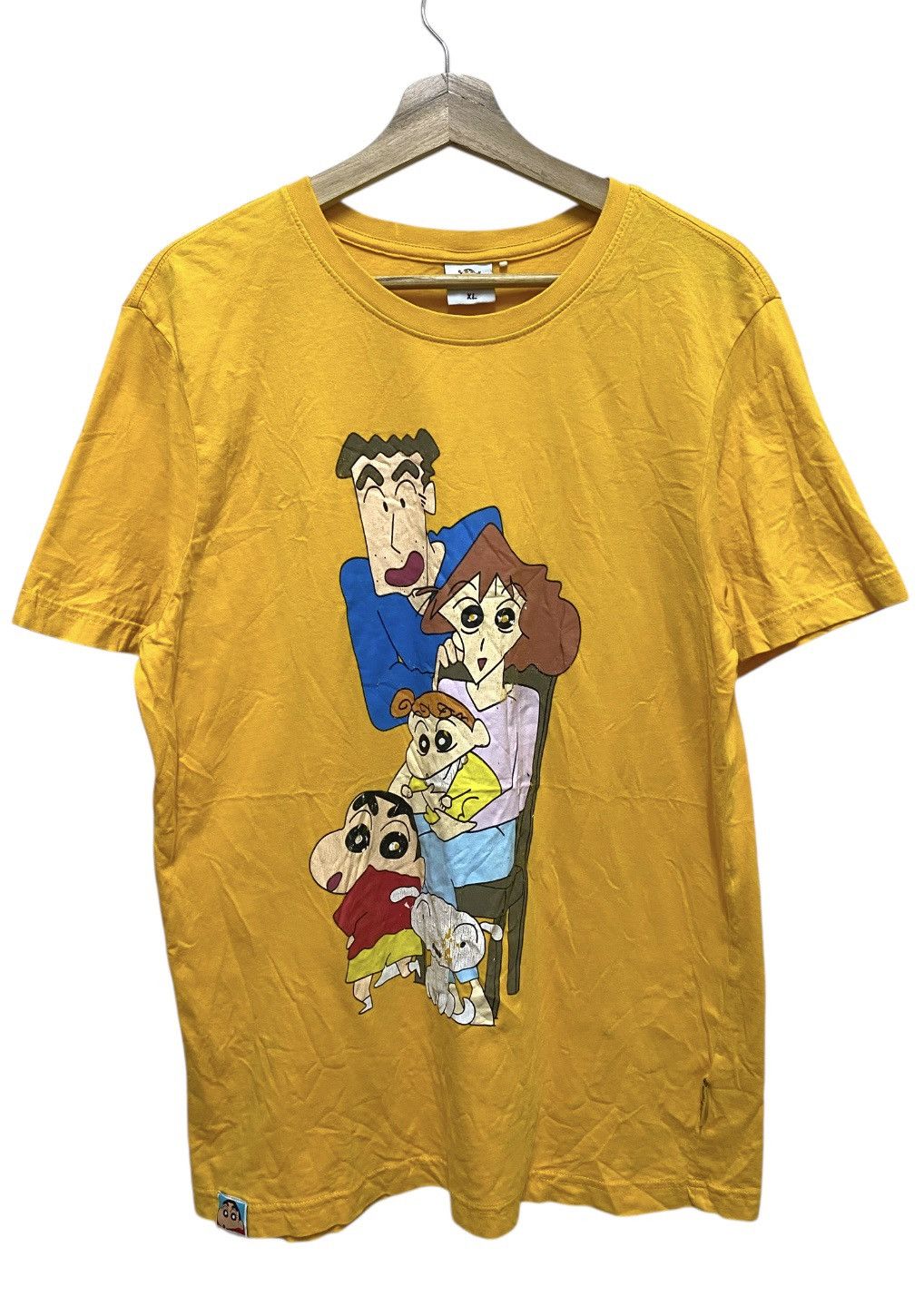 The Unbranded Brand Crayon Shinchan Family Crewneck Tee Size US M / EU 48-50 / 2 - 1 Thumbnail