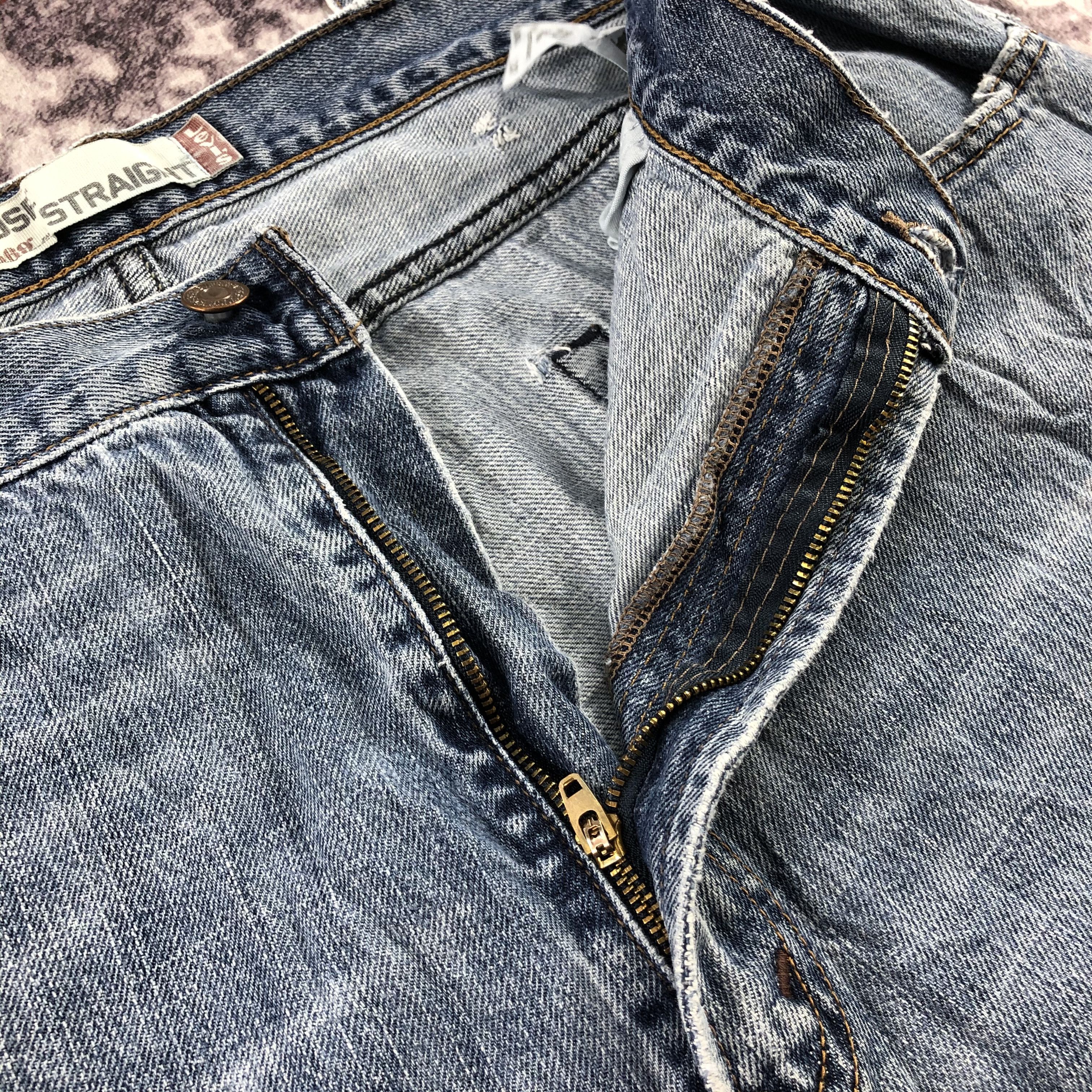 Levi's × Vintage Vintage Blue Wash Levis 569 Jeans-JM2952 Size US 40 / EU 56 - 11 Thumbnail
