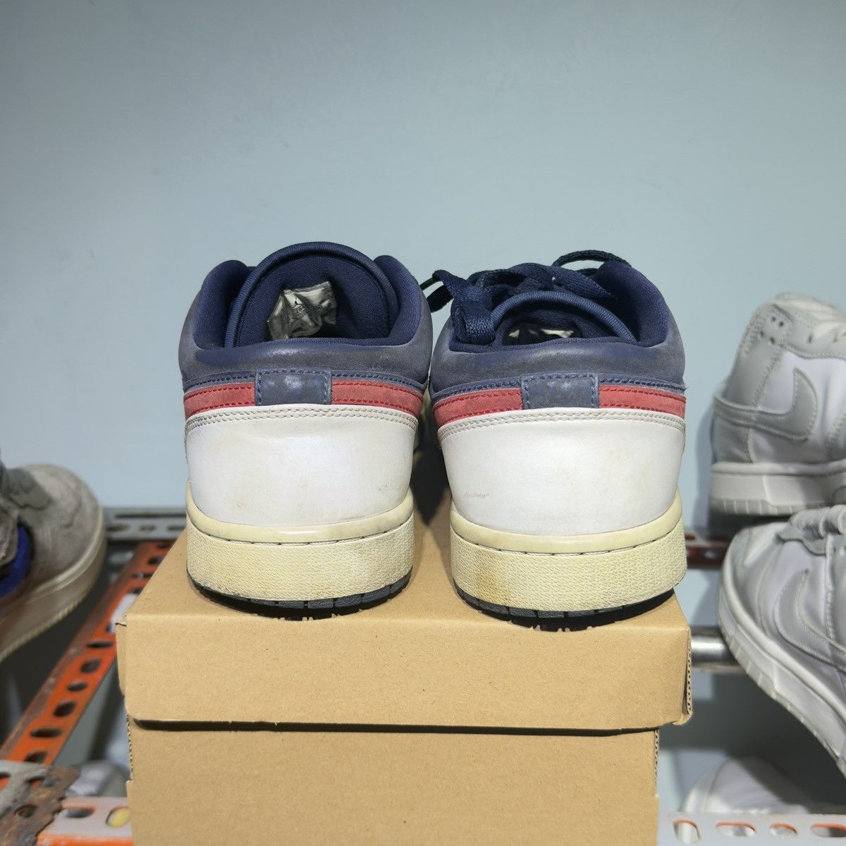 Jordan Brand Jordan 1 low " USA" Size US 9.5 / EU 42-43 - 3 Thumbnail