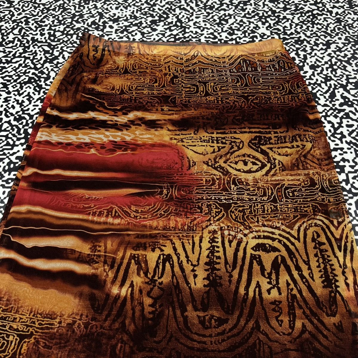 Japanese Brand Vintage Y2K Japanese JPG Aztec Style Mesh Retro Midi Skirt Size 28" / US 6 / IT 42 - 6 Thumbnail