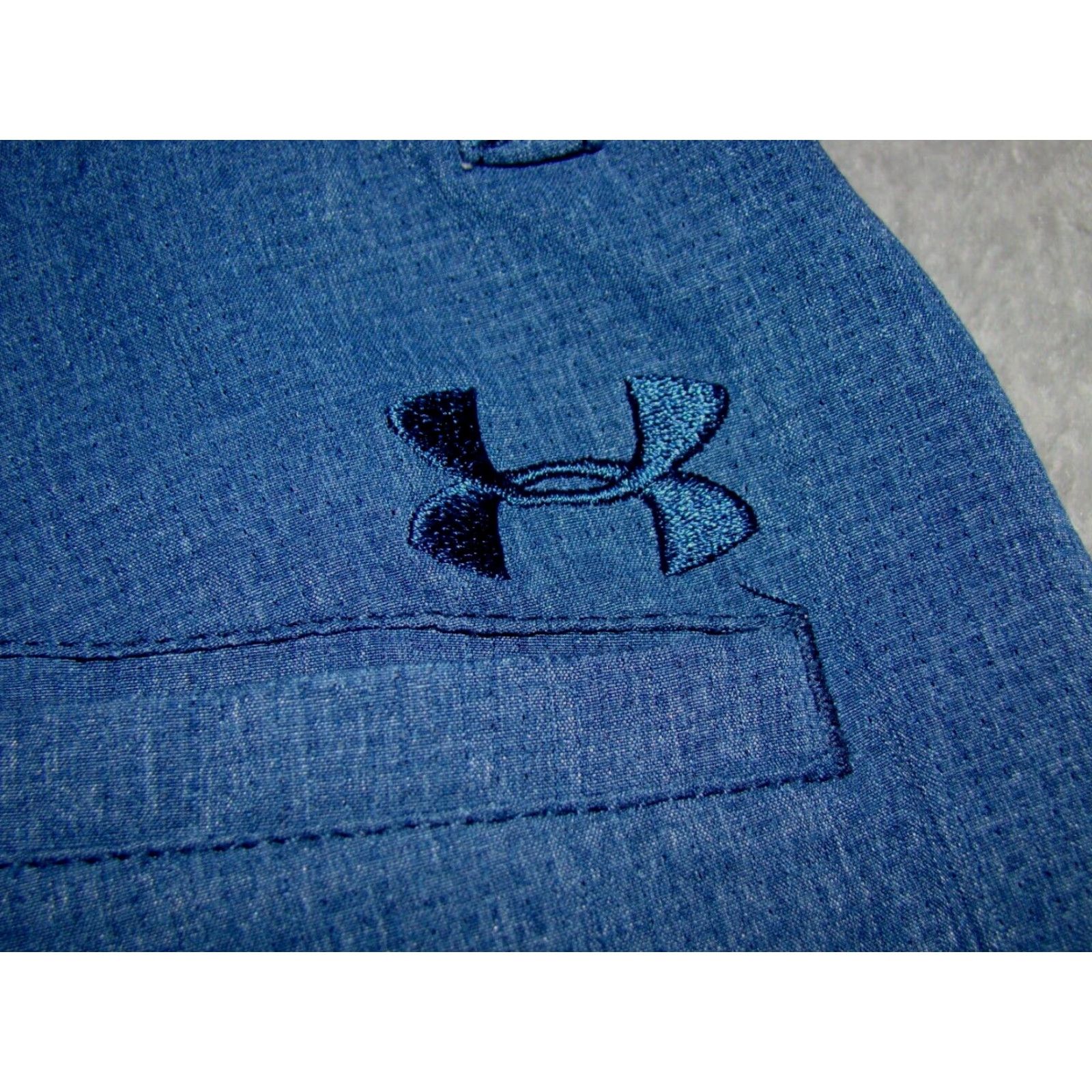 Under Armour VINTAGE? Wait: Under Armour Heatgear Mens Size 30 Loose Blue Chino Golf Shorts Size US 30 / EU 46 - 7 Thumbnail