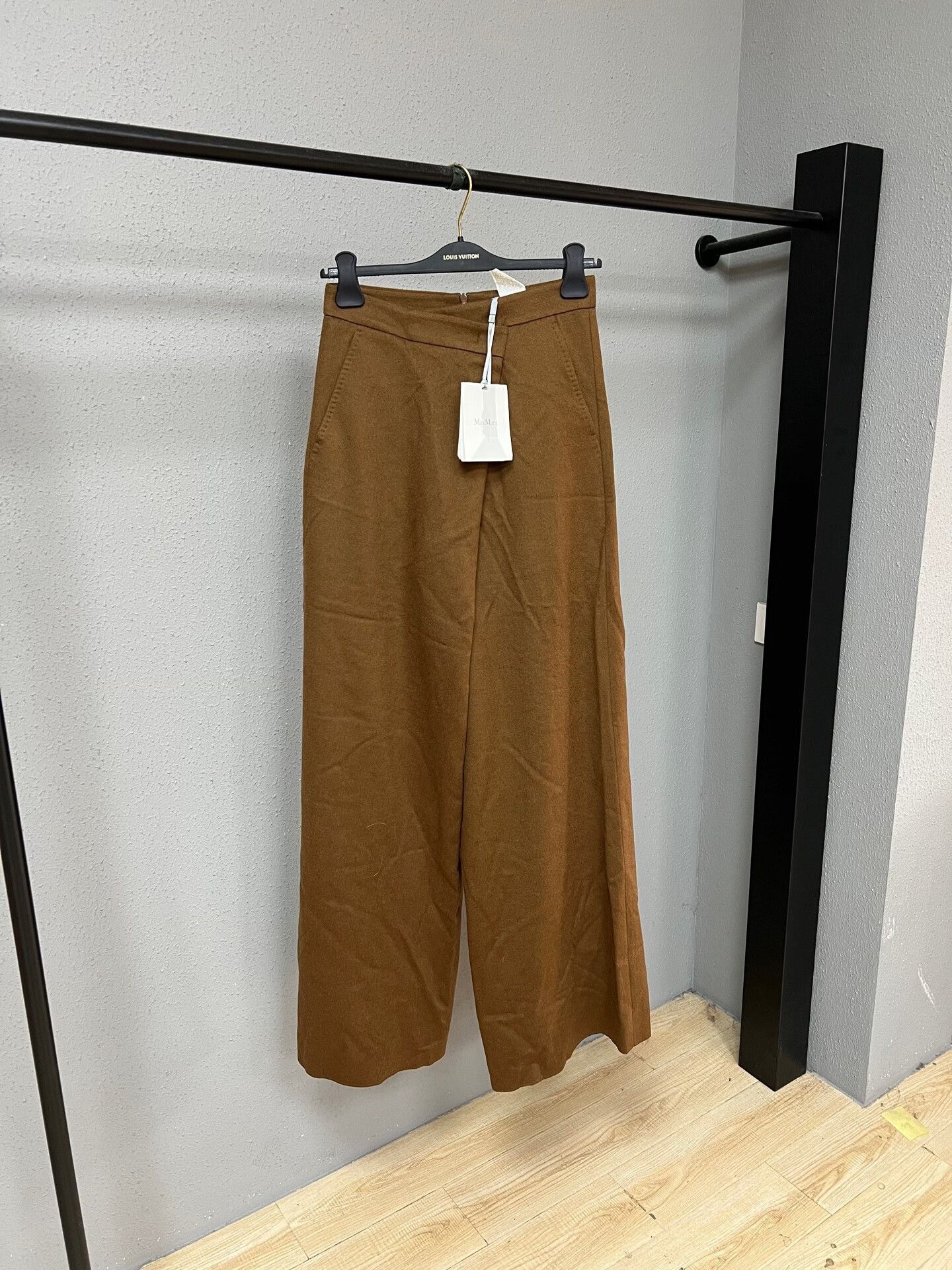 Max Mara MaxMara Brown Wide-Leg Wool Trousers Size 40" / US 18 - 1 Thumbnail