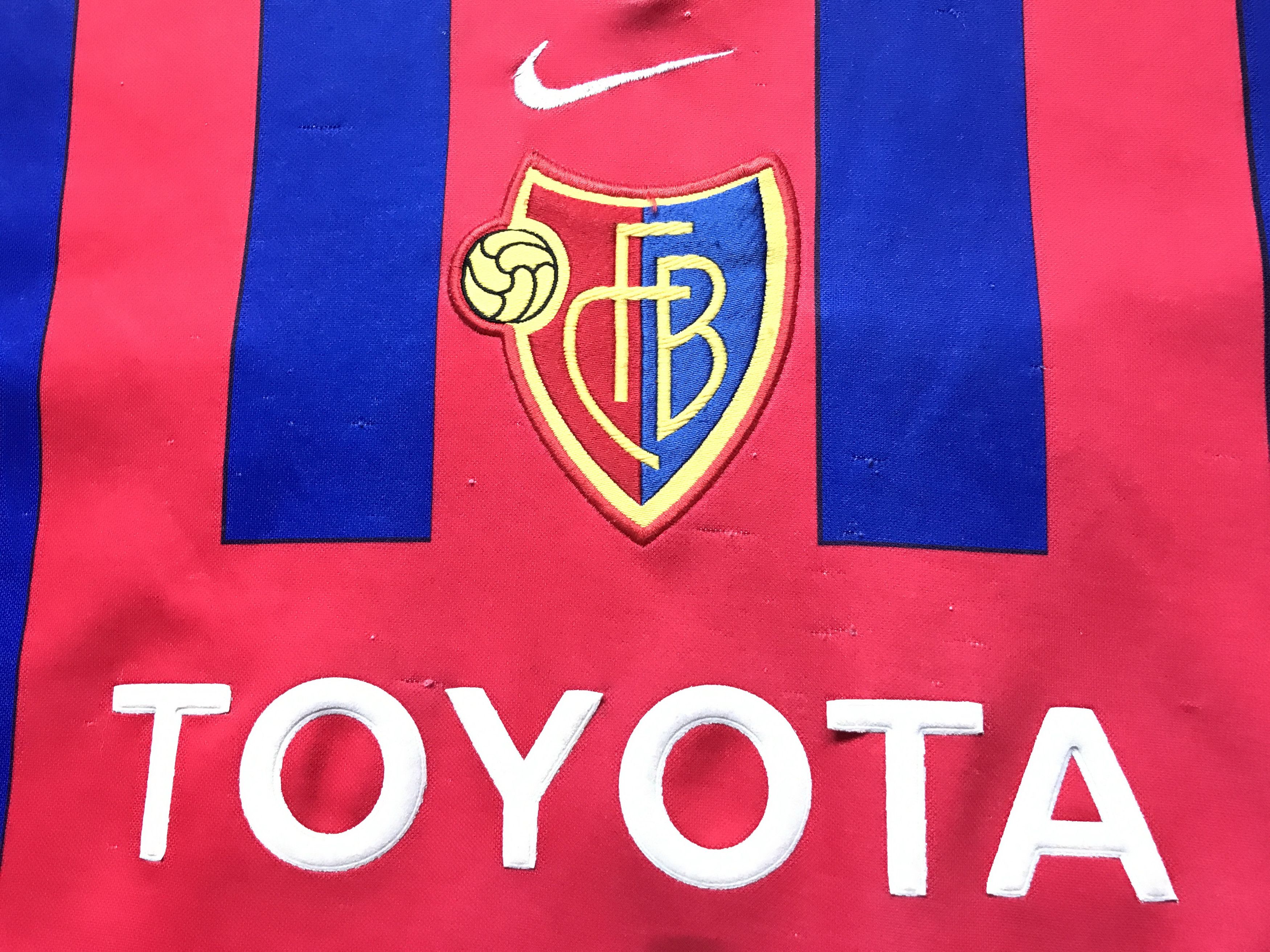 Nike × Vintage Vintage Nike Basel Football Shirt #15 M. Yakin 2001-2002 Size US L / EU 52-54 / 3 - 4 Thumbnail