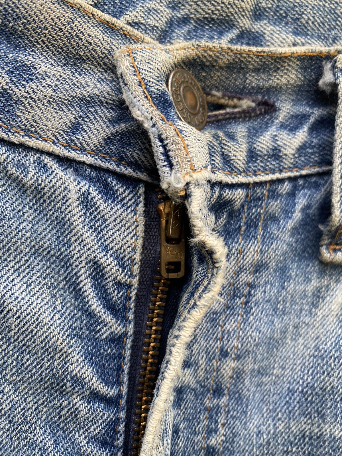 Levi's × Levi's Vintage Clothing × Vintage size 31x32 vintage levi's 505 distressed 80s made in USA Size US 31 - 4 Thumbnail