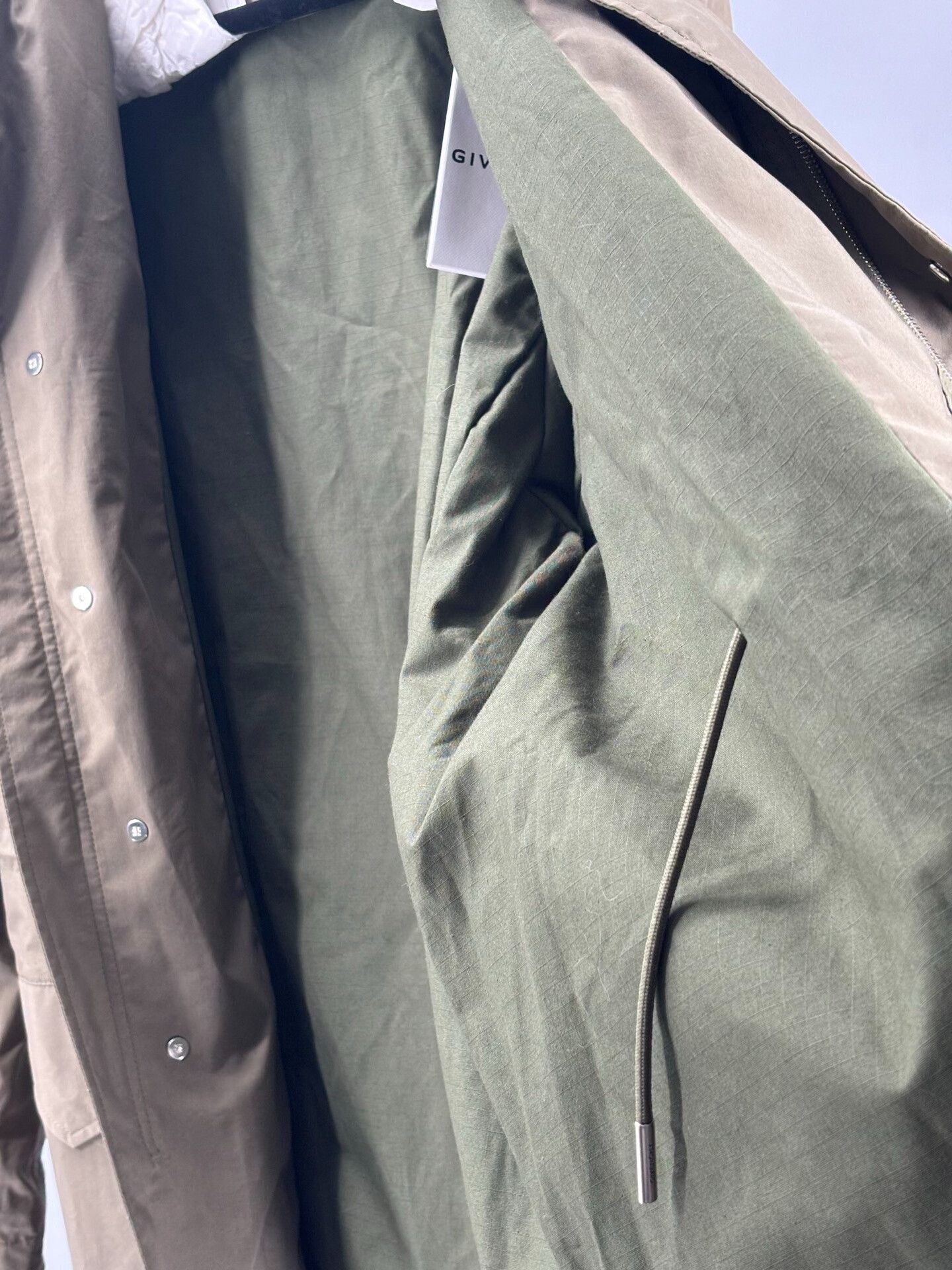 Givenchy givenchy men's m65 military jacket in khaki Size US M / EU 48-50 / 2 - 6 Thumbnail