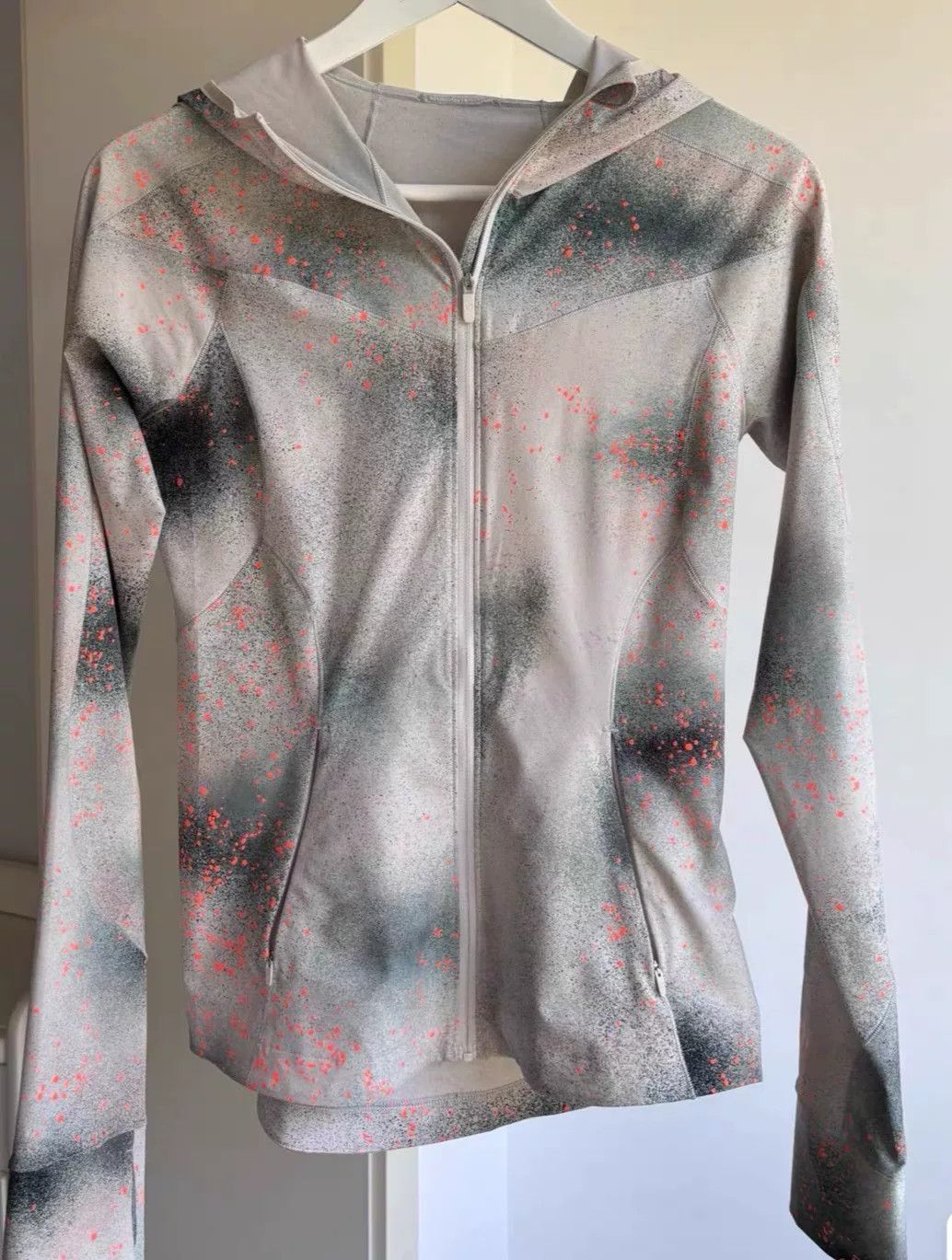 Lululemon Lululemon Mist Over Reflective Jacket Size M / US 6-8 / IT 42-44 - 1 Thumbnail