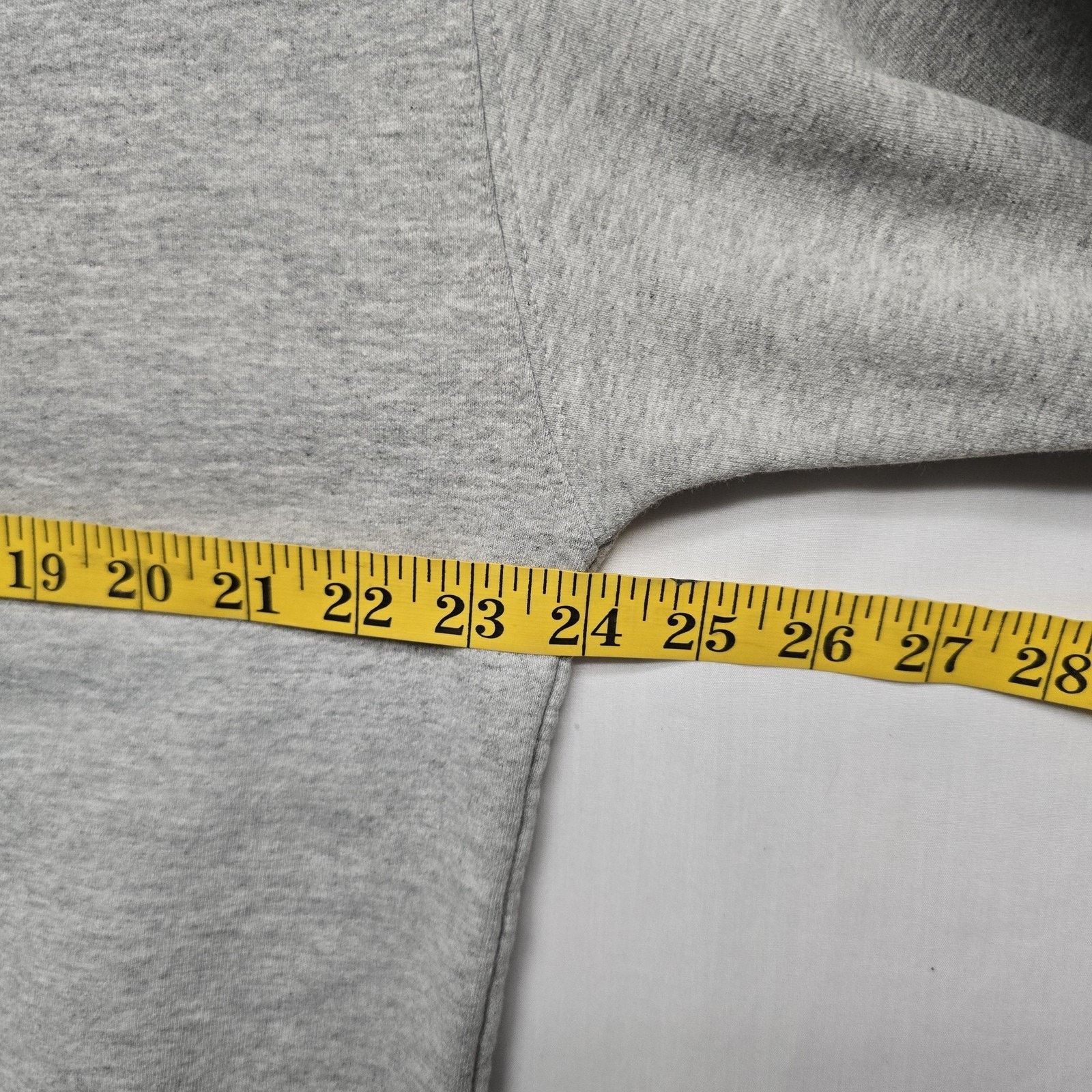 Old Navy Old Navy Sweatshirt L Gray Crewneck Logo Pullover Distressed Size US L / EU 52-54 / 3 - 12 Thumbnail