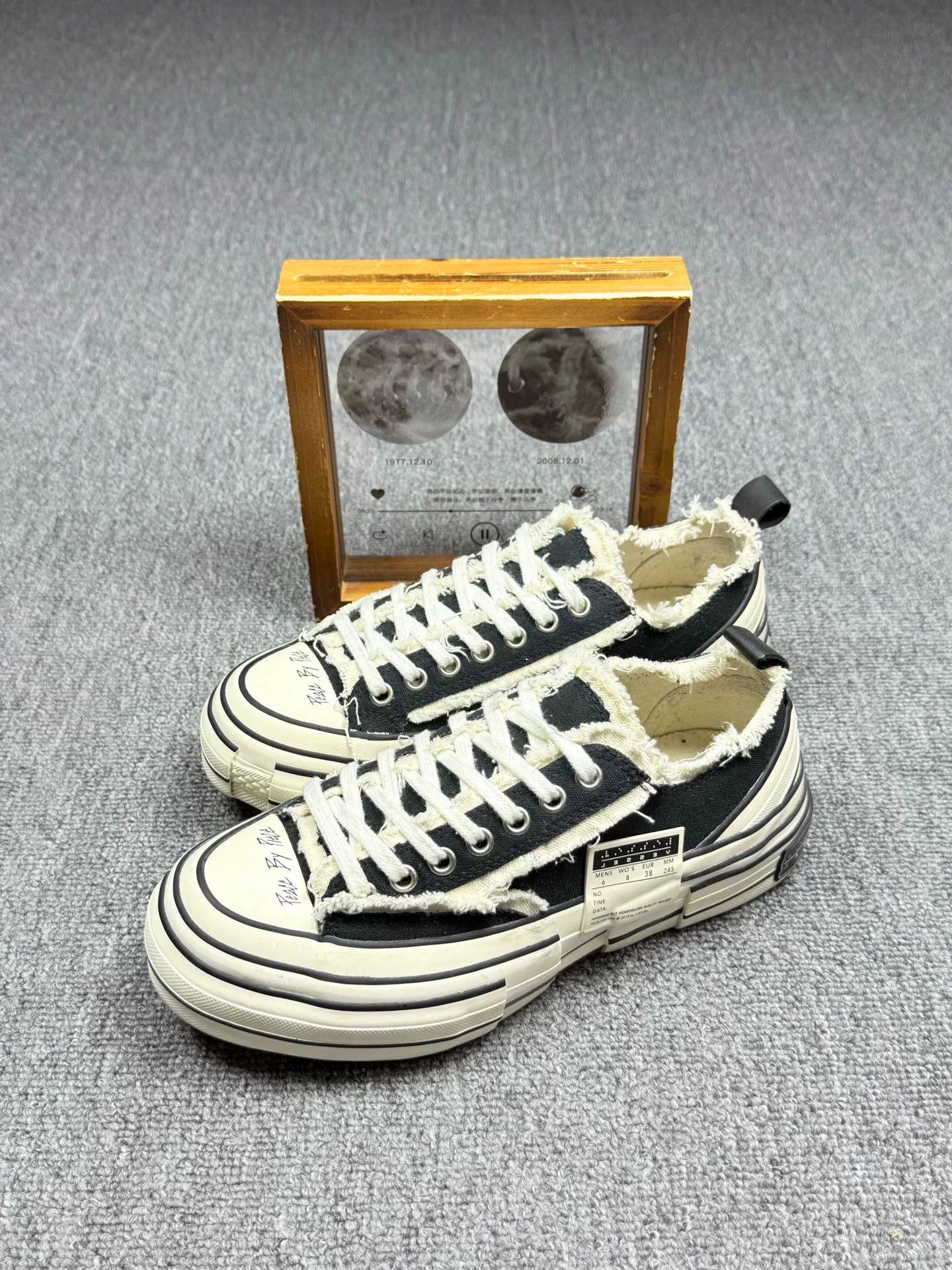 Nike Nike Black Lowtop Sneakers it_38 Women Size US 8 / IT 38 - 1 Thumbnail