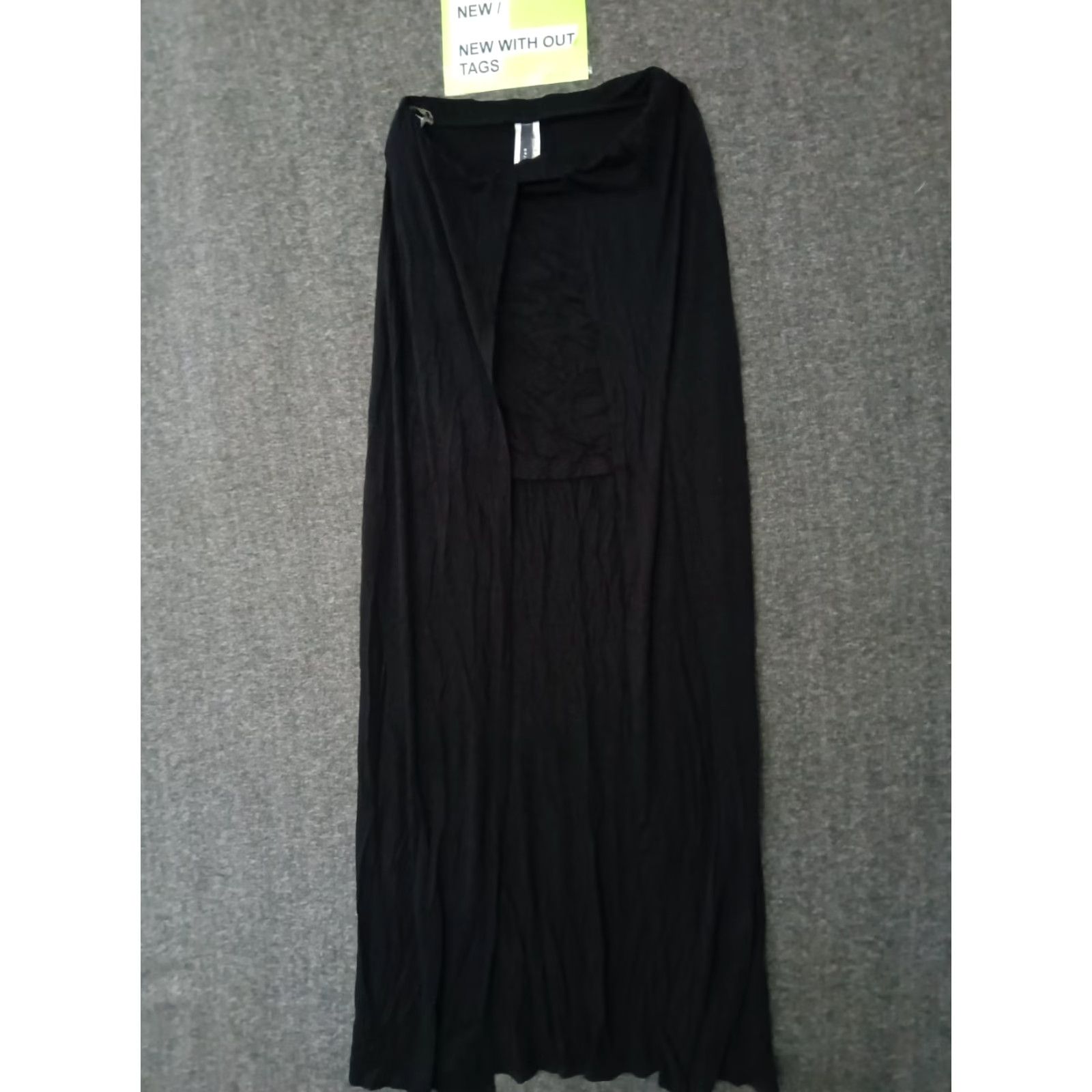 Vintage Codigo Women's Black Skirt Maxi Wrap Around S Black Spandex Rayon Bohemian Long Maxi Skirt Womens Size 28" / US 6 / IT 42 - 2 Thumbnail