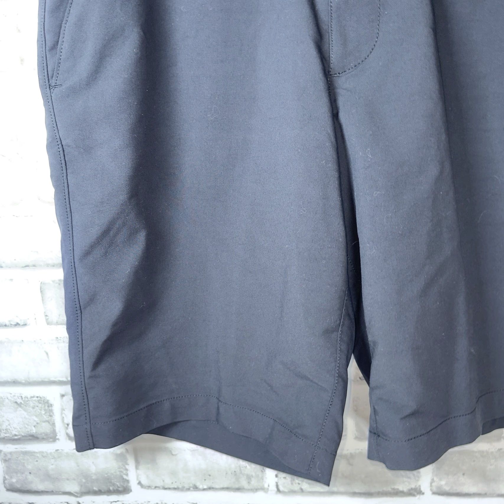 Under Armour Under Armour Black Athletic Shorts Mens Size 36 Size US 36 / EU 52 - 4 Thumbnail