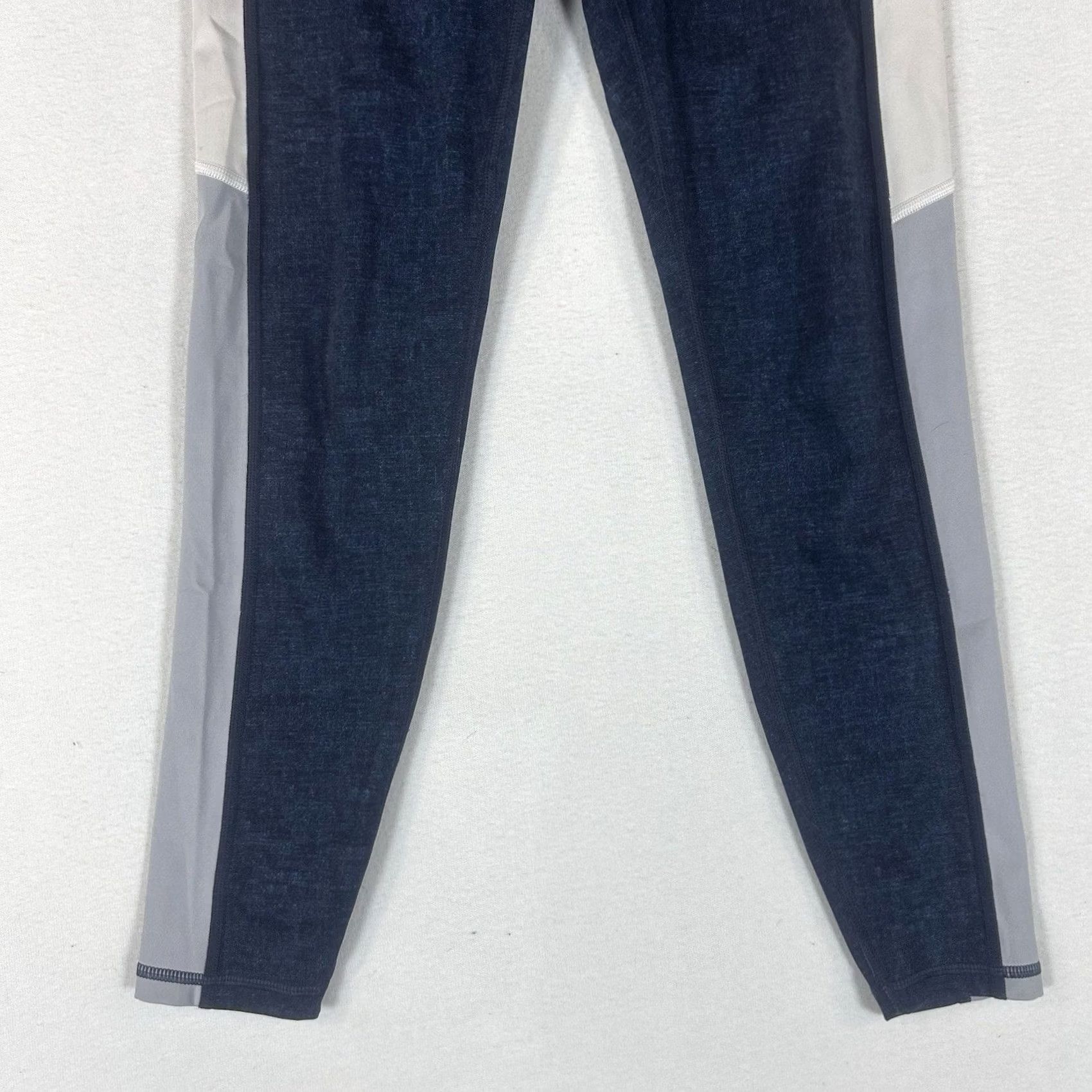 Vintage Gapfit Blackout Ankle Leggings Womens Small Blue Side Stripe Gym Run Striped Slim Knit Pull On Athletic Activewear Size 28" / US 6 / IT 42 - 3 Thumbnail