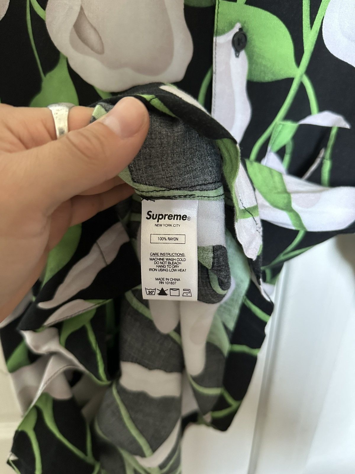 Supreme Supreme Lily Rayon Shirt Size US S / EU 44-46 / 1 - 4 Thumbnail