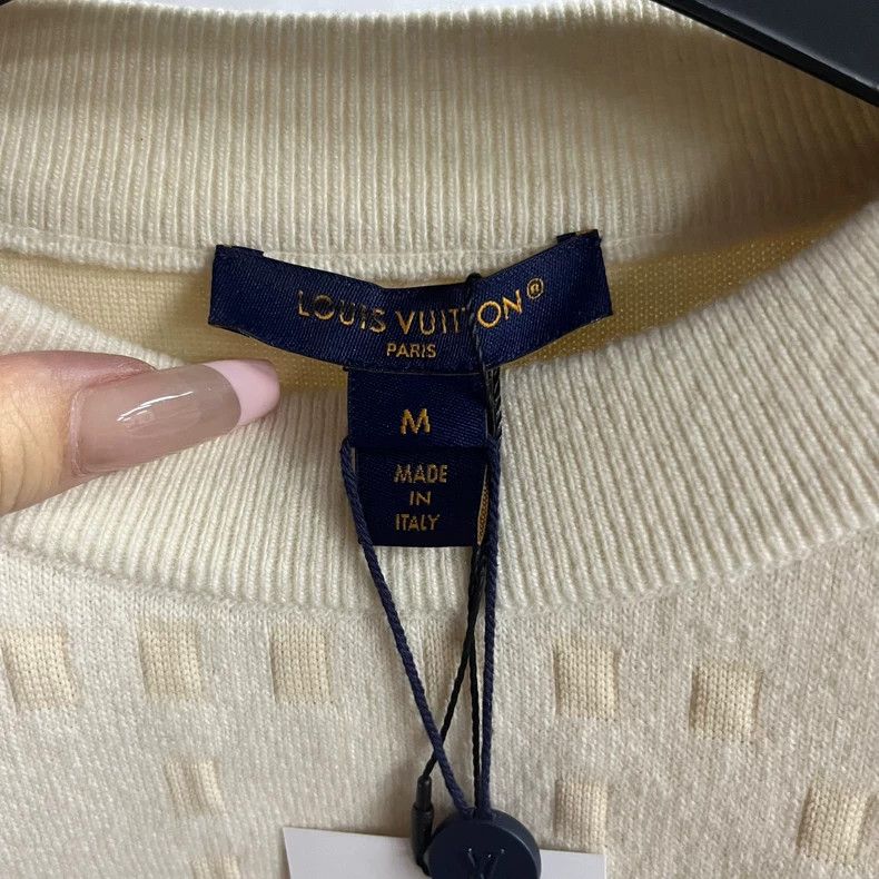 Louis Vuitton Louis Vuitton Beige-striped pullover long-sleeve sweater Size M / US 6-8 / IT 42-44 - 4 Thumbnail
