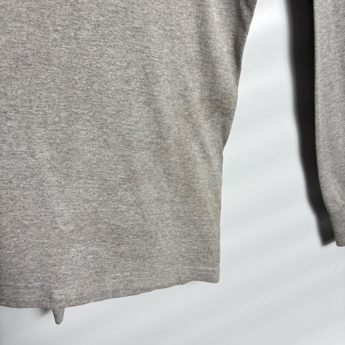 Vintage Vintage 00s Intersystems IT Long Sleeve T-Shirt / Apple Size US L / EU 52-54 / 3 - 7 Thumbnail