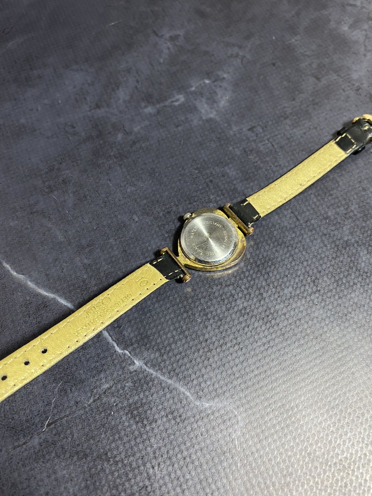Vintage Heart-Shaped Vintage Watch Gold Black Design japanese brand Size ONE SIZE - 8 Thumbnail