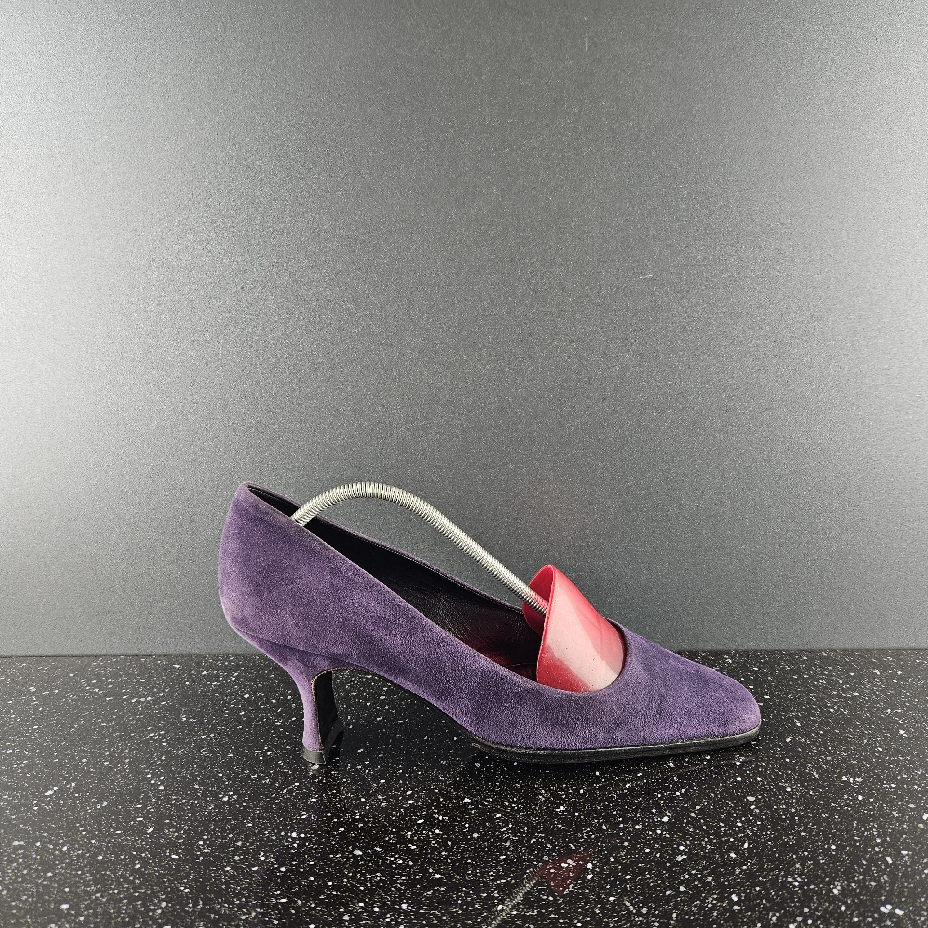 Prada Prada purple suede heel sz 40 Size US 10 / IT 40 - 1 Thumbnail