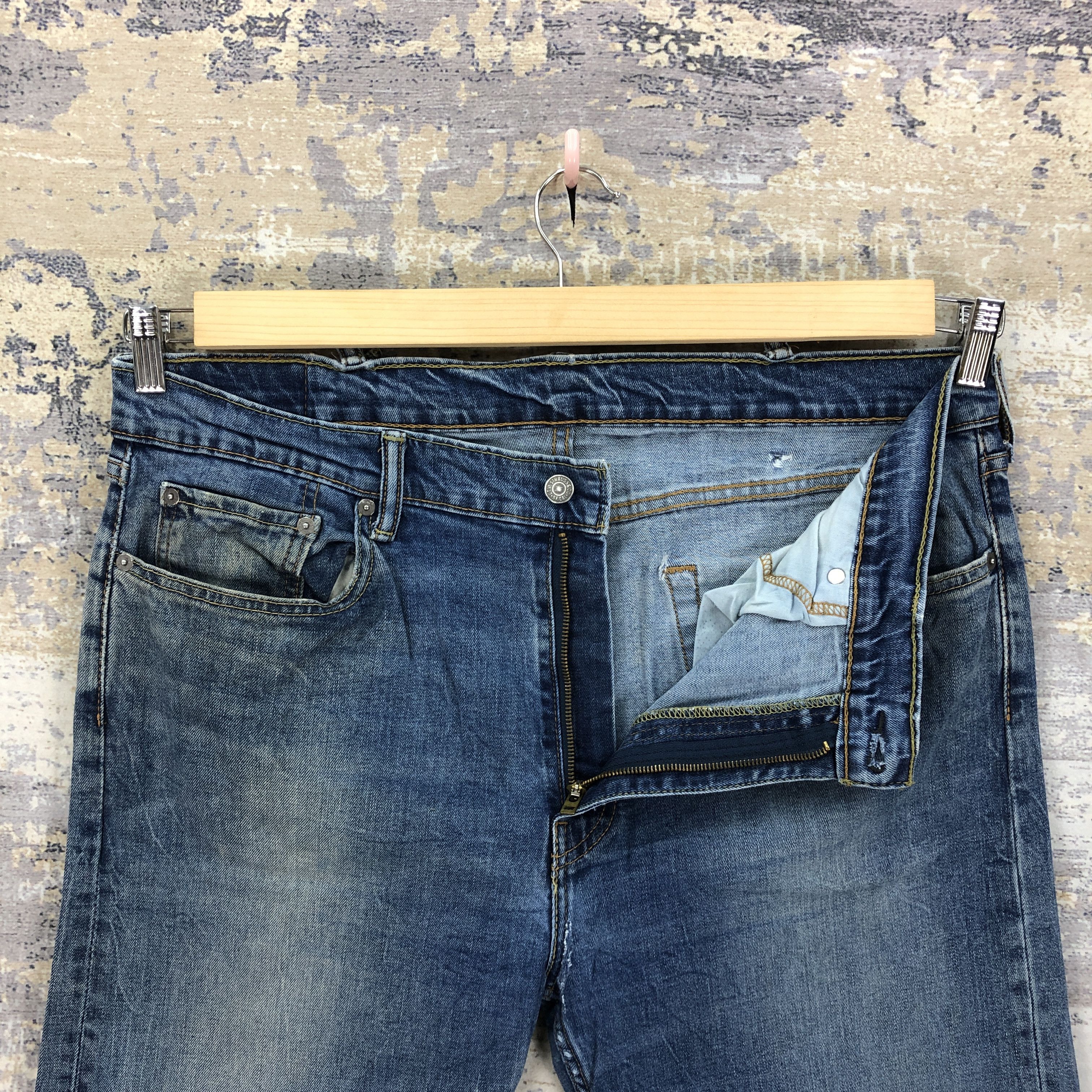Levi's Vintage Levis 502 Faded Jeans Blue Levi's Light Wash Denim Size US 36 / EU 52 - 6 Thumbnail