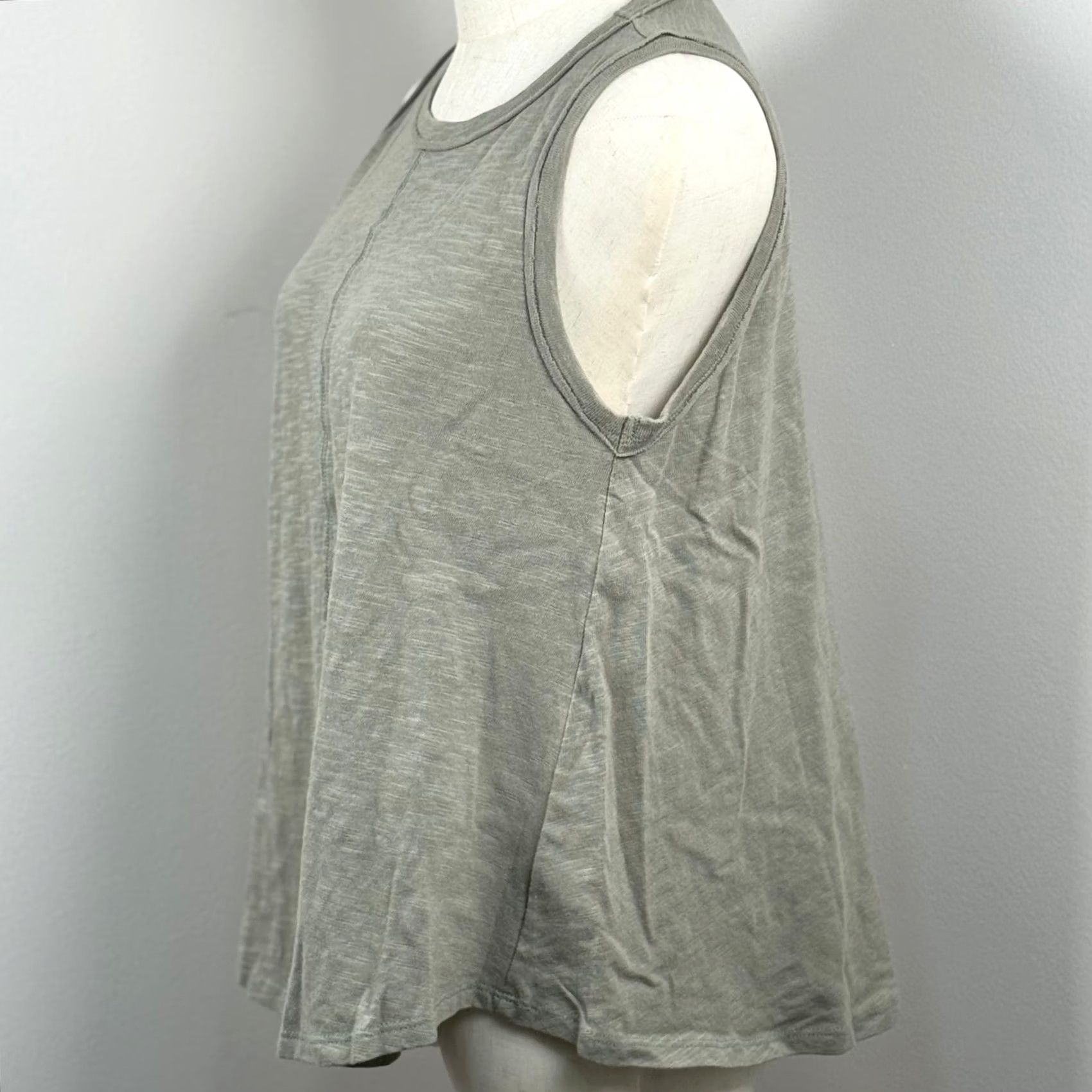 Vintage Lush Tank Top S Sage Green Supima Cotton Slub Center Seam Crew Neck Sleeveless Casual Womens Basic/Relaxed 100% Cotton Vintage No Size S / US 4 / IT 40 - 2 Thumbnail