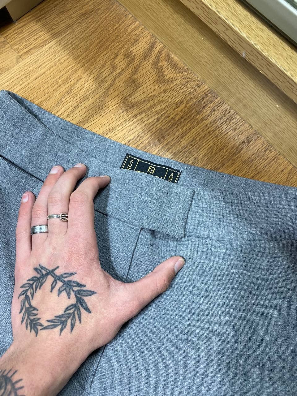 Fendi Dirty Painted Distressed Thrashed Faded Baggy Jeans Y2K Size US 29 - 12 Thumbnail