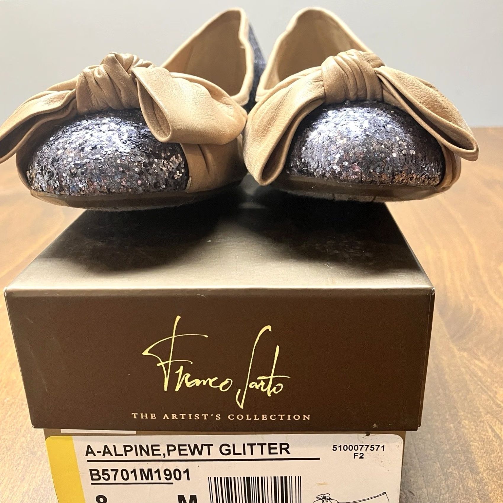 Franco Sarto Franco Sarto Glitter Ballet Flat Leather Bow Silver Pewter Slip On 8 Women Flats, M, Round Toe, Silver Glitter, Artisan Collection Size US 8 / IT 38 - 7 Thumbnail