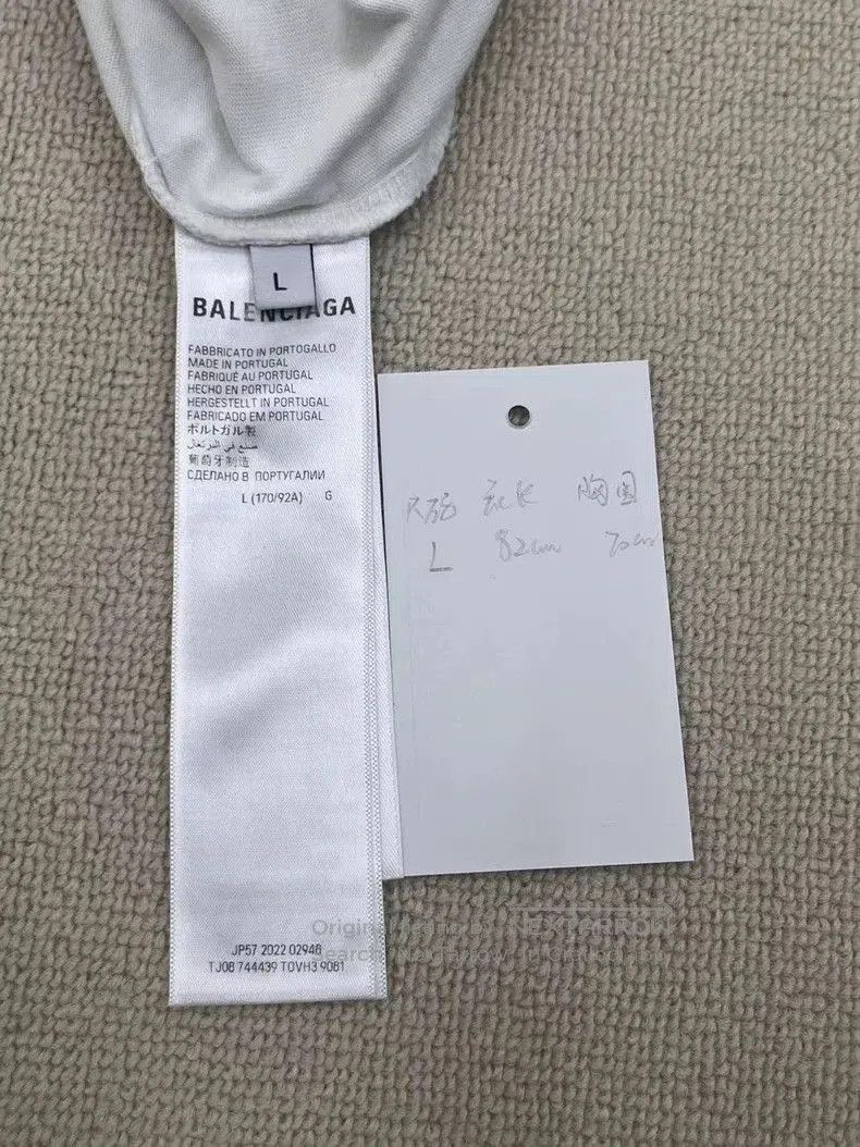 Balenciaga Balenciaga Heart Print Short Sleeve T. Size US L / EU 52-54 / 3 - 6 Thumbnail