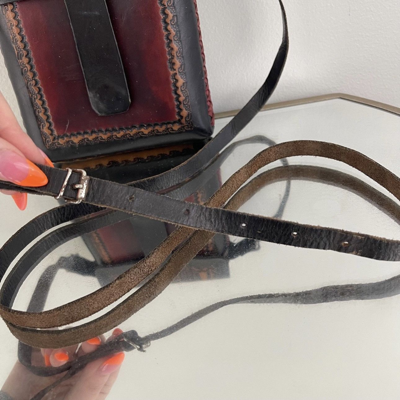 Vintage Vintage Shell Tooled Leather Black Red Aztec Crossbody Bag Size ONE SIZE - 4 Thumbnail