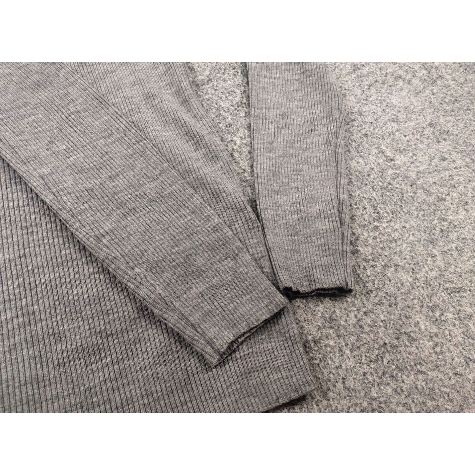 John Smedley John Smedley England light elastic ribbed gray Crewneck Wool Sweater Long sleeve Mens S Wool Gray Crewneck 1960s? Size US S / EU 44-46 / 1 - 5 Thumbnail