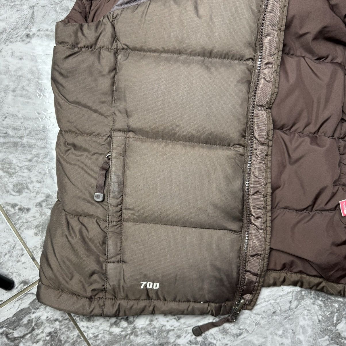The North Face × Vintage Vintage The North Face 700 Down Puffer Brown Vest Size S / US 4 / IT 40 - 6 Thumbnail
