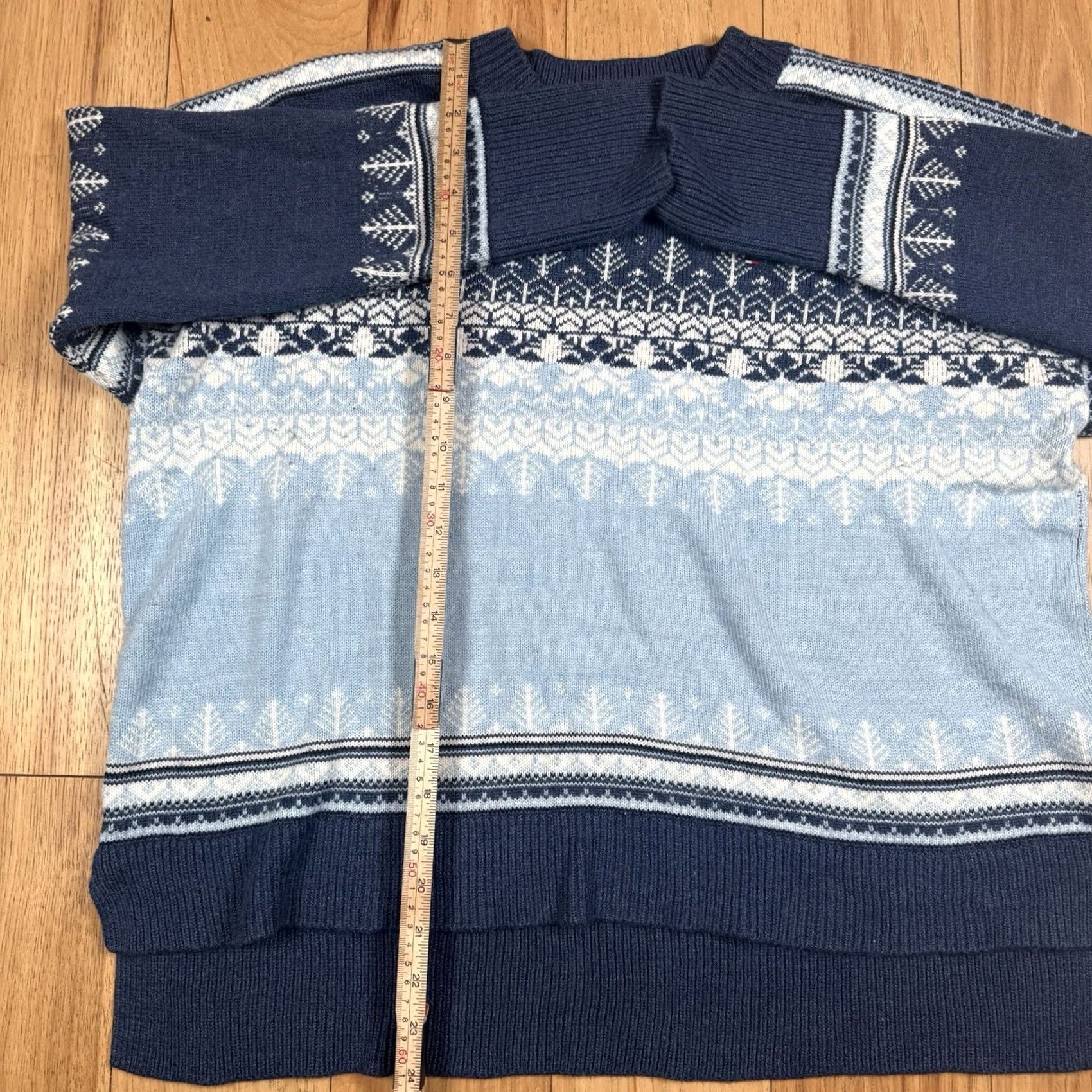 Tommy Hilfiger VINTAGE Tommy Hilfiger Sweater Mens M Crewneck Blue Geometric Nordic Pullover Pattern Size US M / EU 48-50 / 2 - 7 Thumbnail