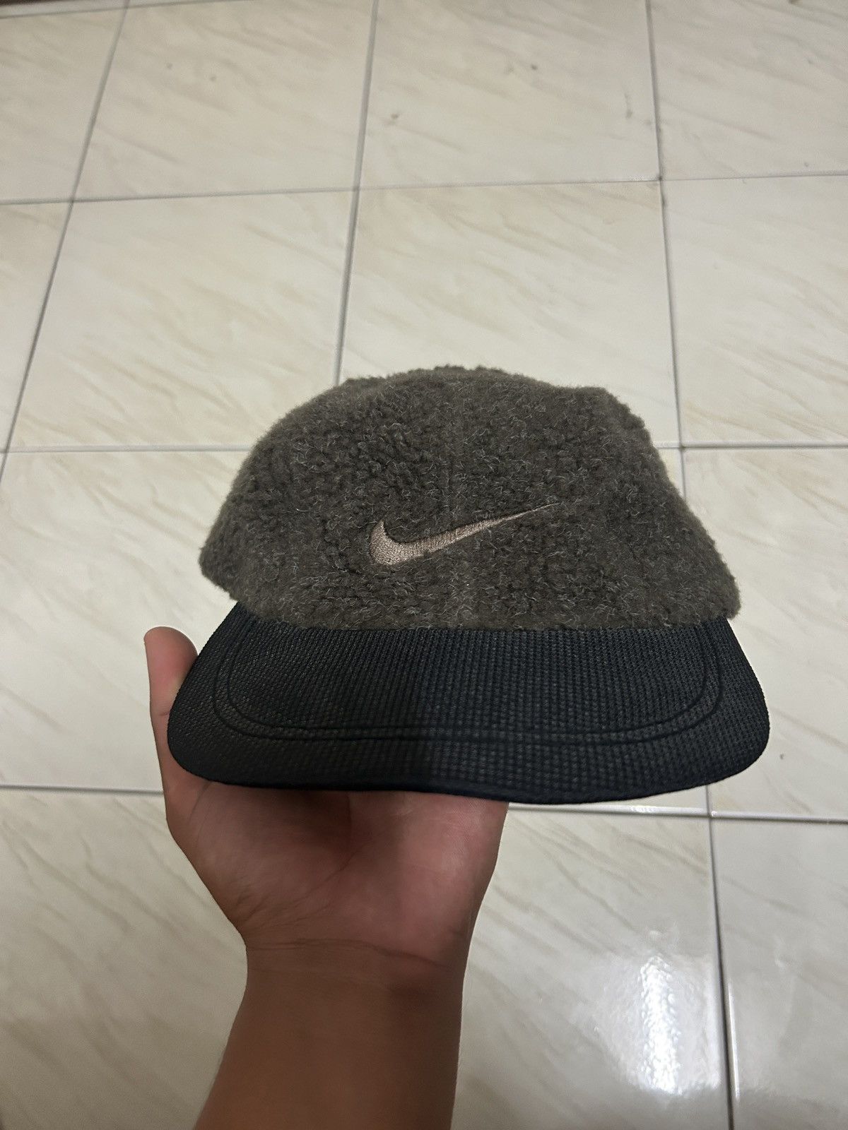 s*n様 美品　vintage NIKE ACG WOOL CAP Vintage Nike ACG Sherpa Brown Strapback — RootsBK