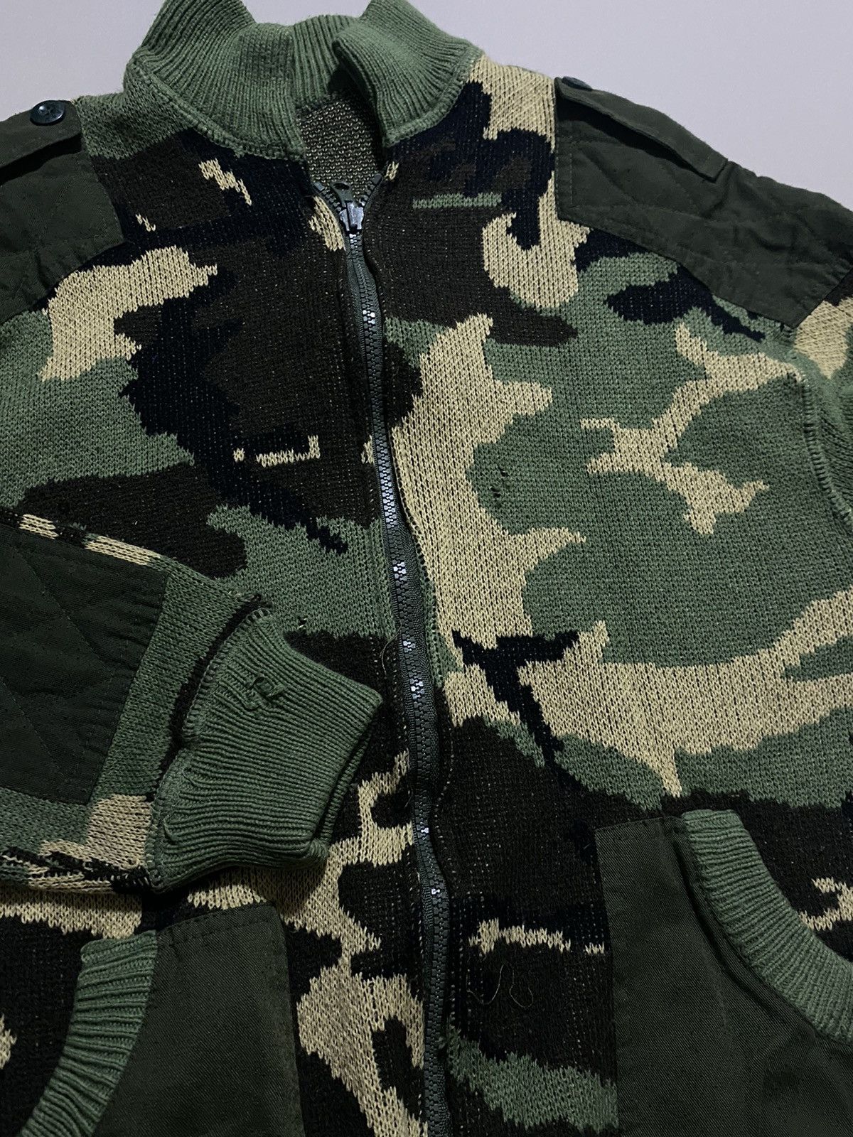 Japanese Brand Vintage Trashed Camo Military Knit Zip Jacket - L Size US L / EU 52-54 / 3 - 8 Thumbnail