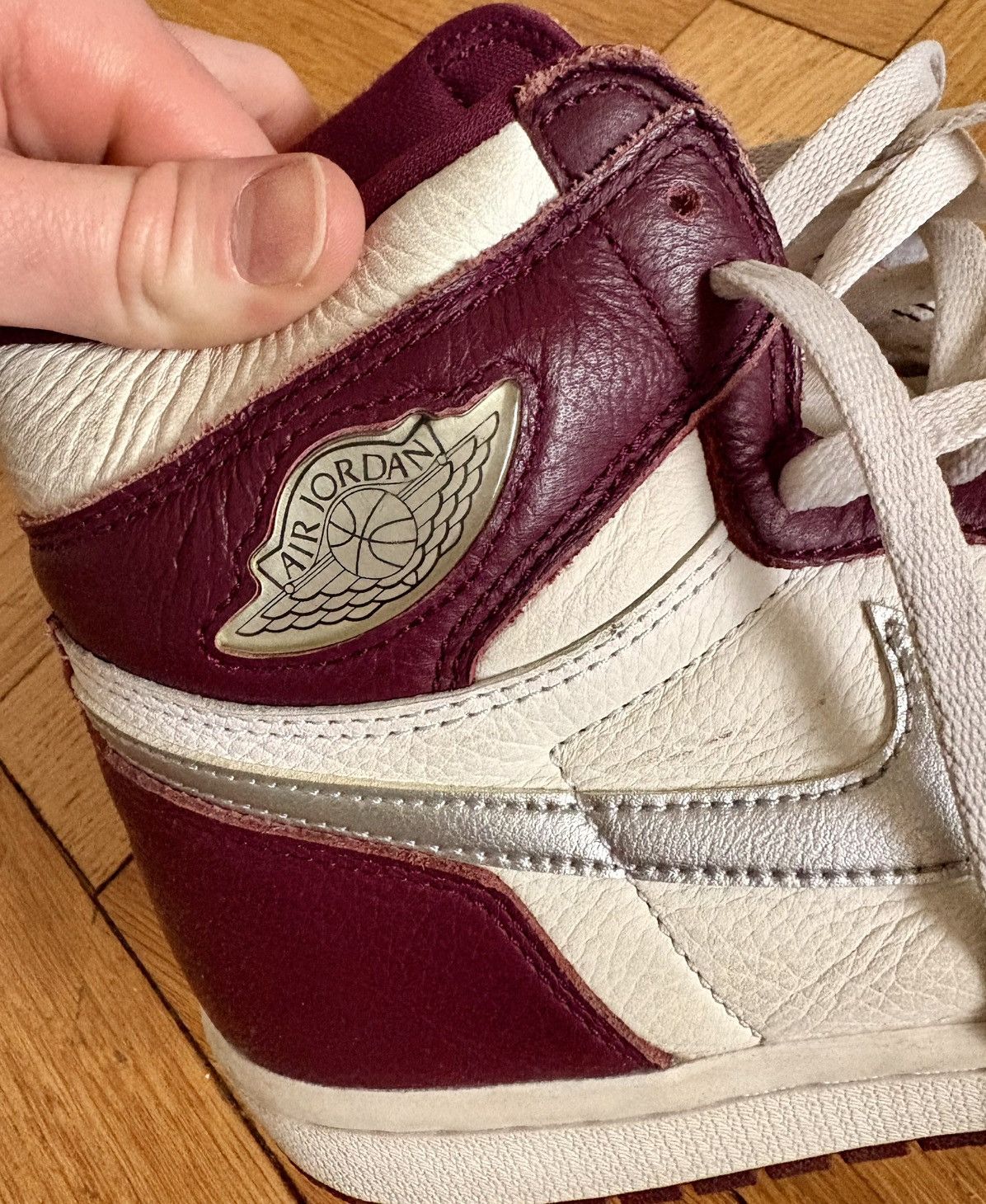 Jordan Brand Jordan 1 High Bordeaux Burgundy Size US 8.5 / EU 41-42 - 3 Thumbnail