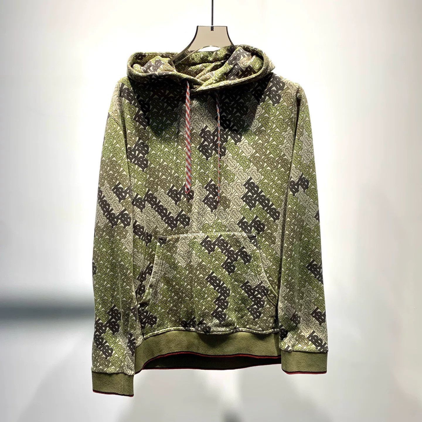 Burberry Burberry Camo TB Print Hoodie Size US L / EU 52-54 / 3 - 1 Thumbnail