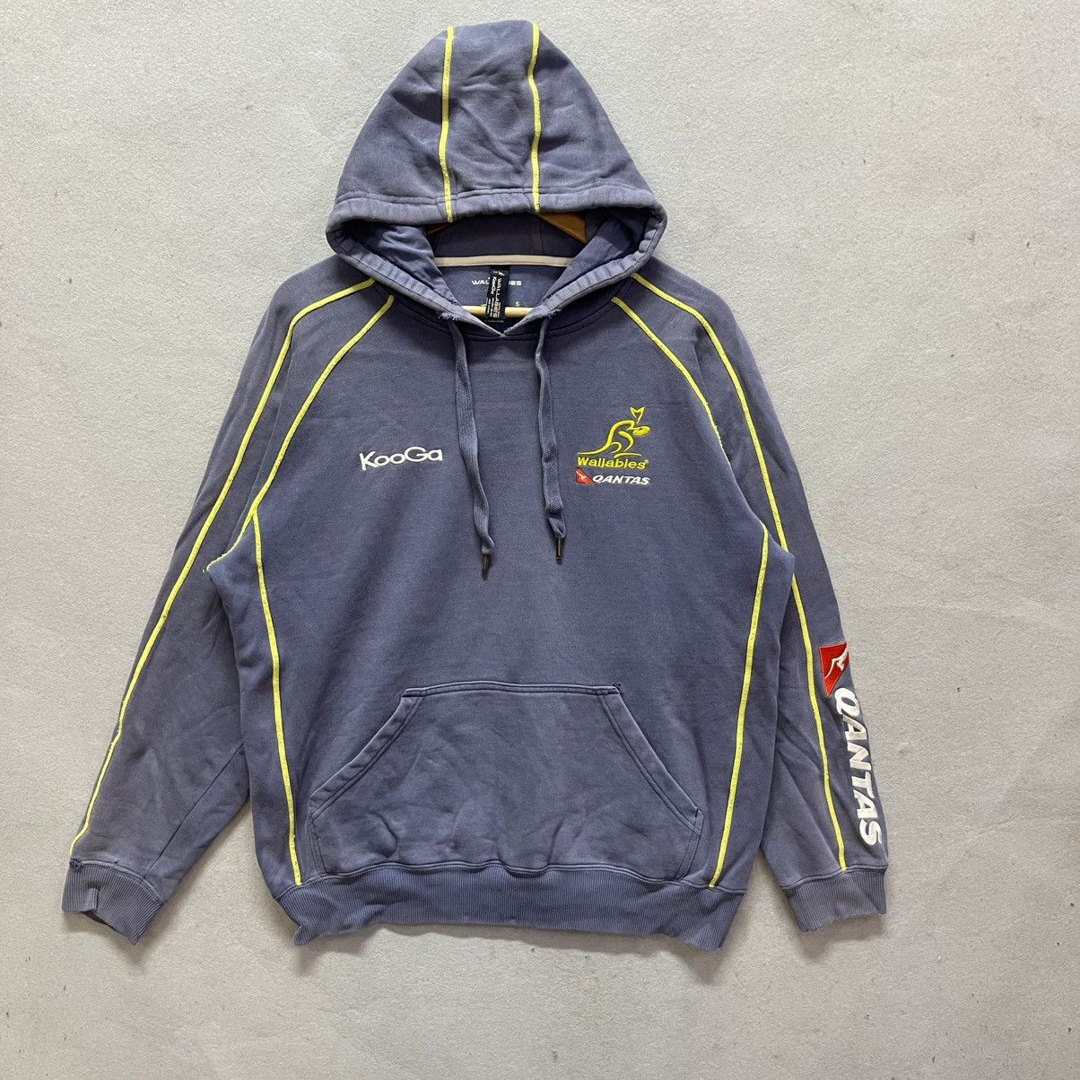 Vintage 1990s-Style Kooga Wallabies Hoodie – Faded Navy Size US S / EU 44-46 / 1 - 1 Thumbnail