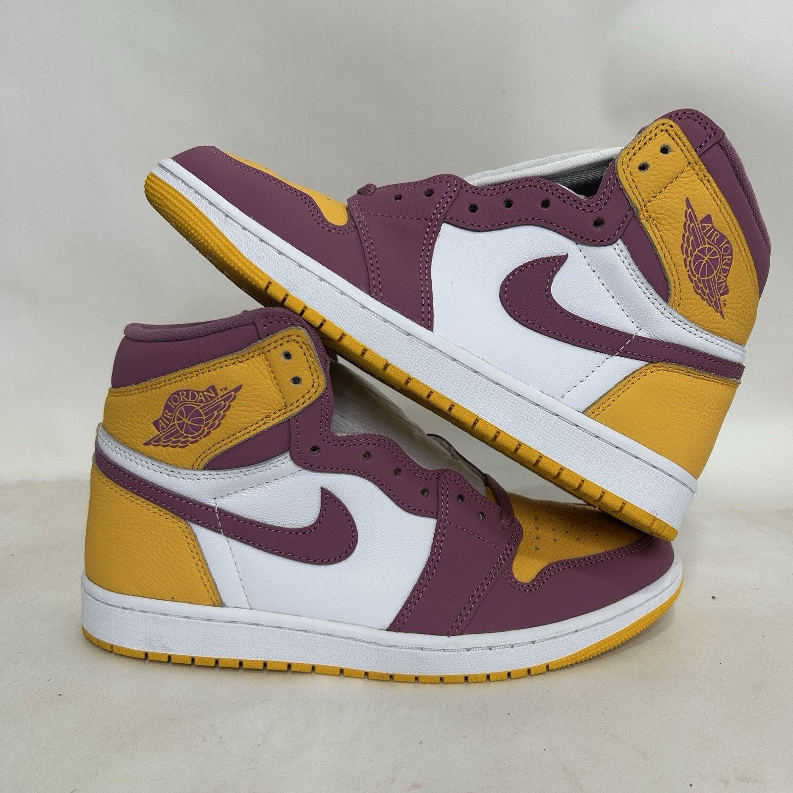 Jordan Brand Nike Air Jordan 1 Retro High OG “Brotherhood” Size US 8.5 / EU 41-42 - 1 Thumbnail