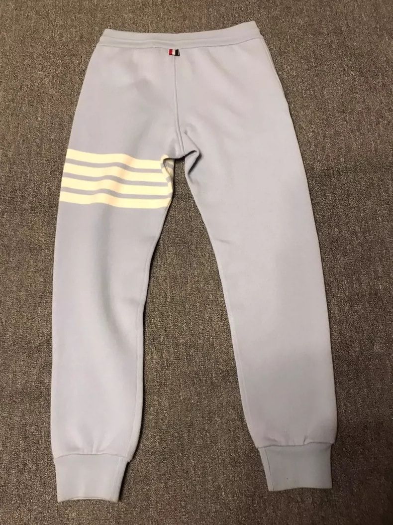 Thom Browne Thom Browne size1 Four-earner trousers Size 25" / US 0 / IT 36 - 2 Thumbnail